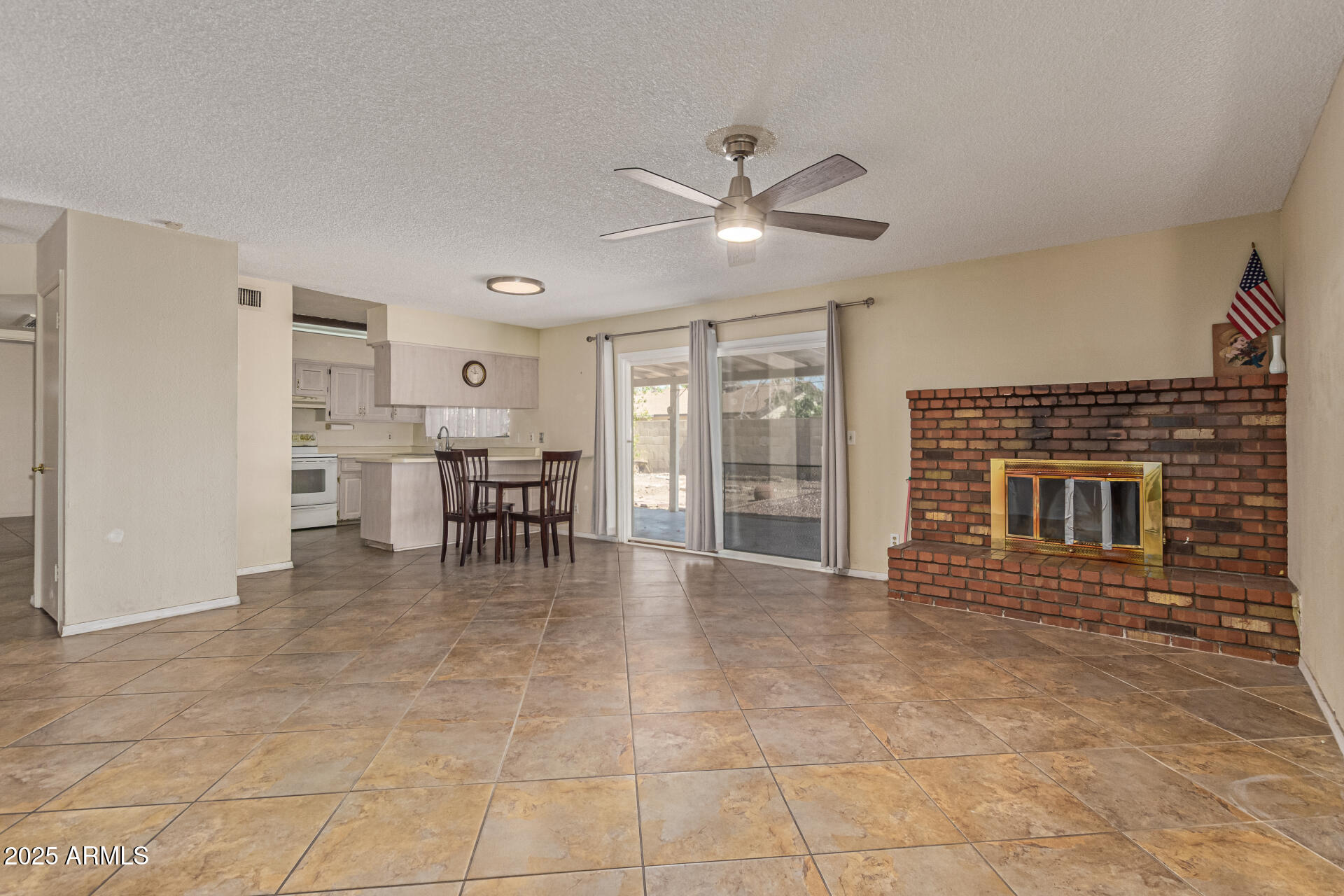 5322 W ORCHID Lane