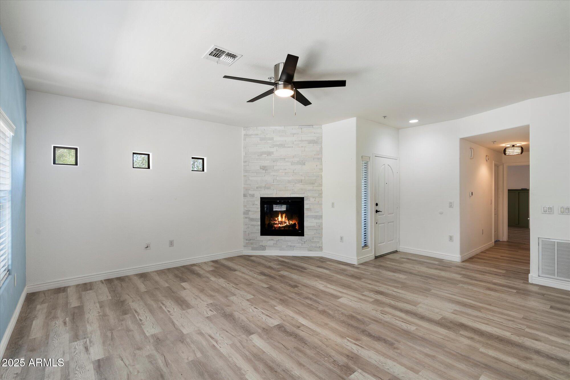 21320 N 56TH Street 2171