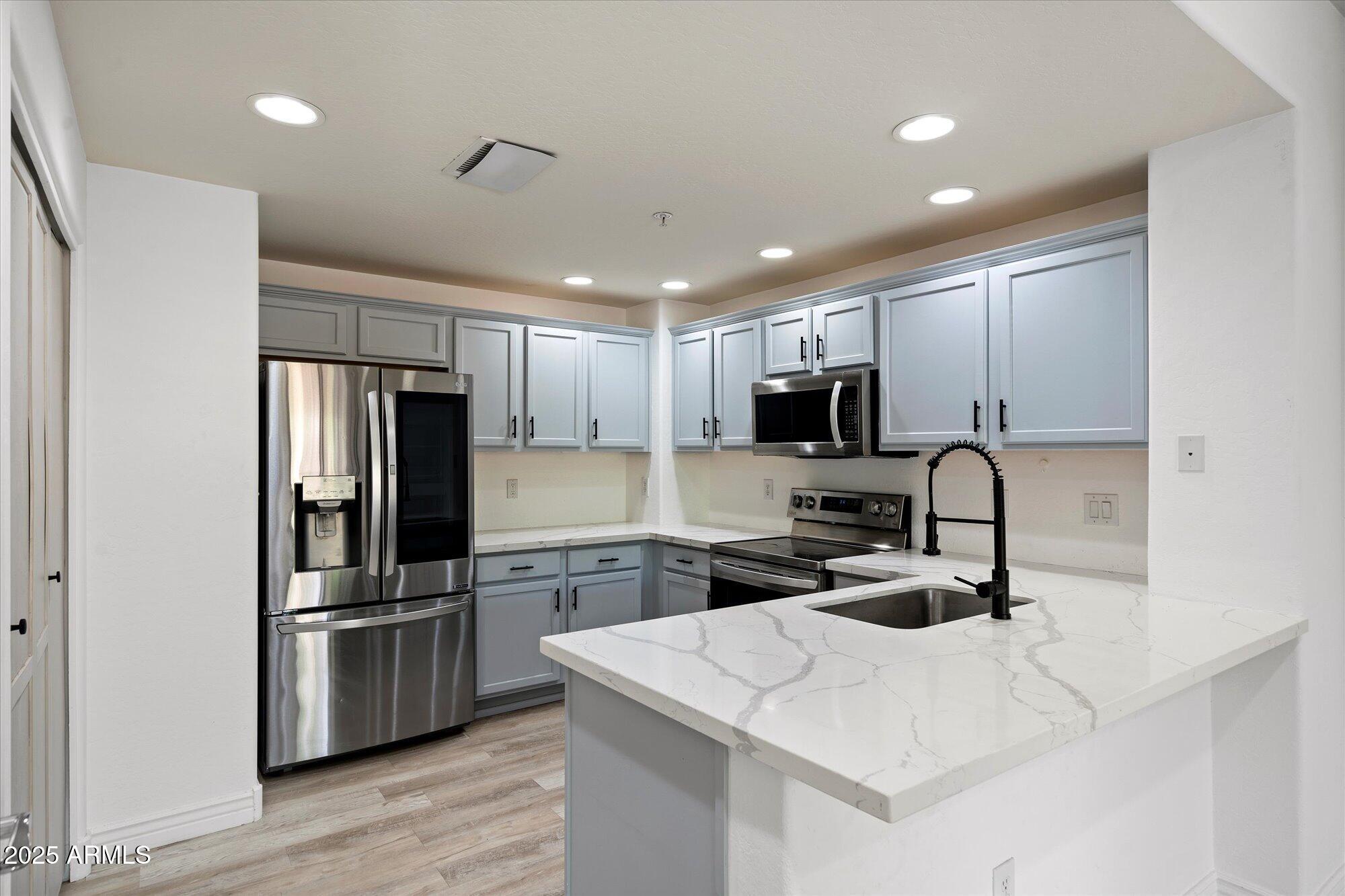 21320 N 56TH Street 2171