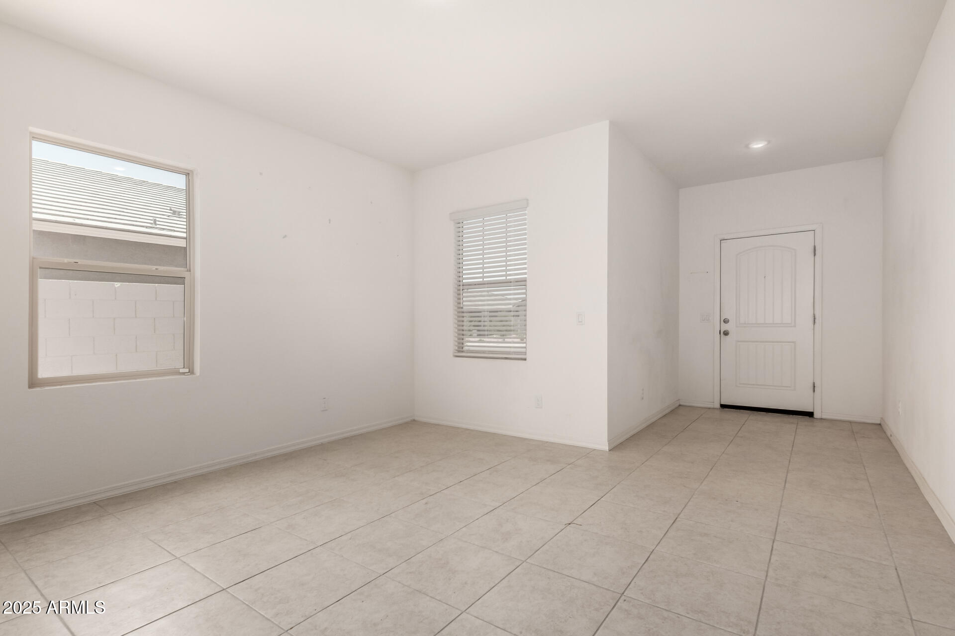 36025 W Santa Clara Avenue