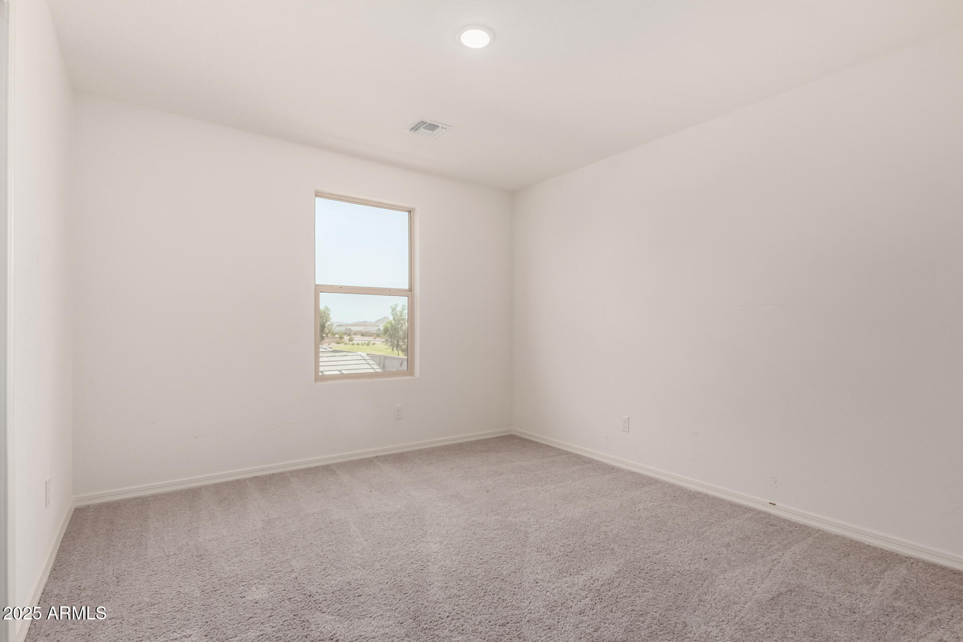 36025 W Santa Clara Avenue