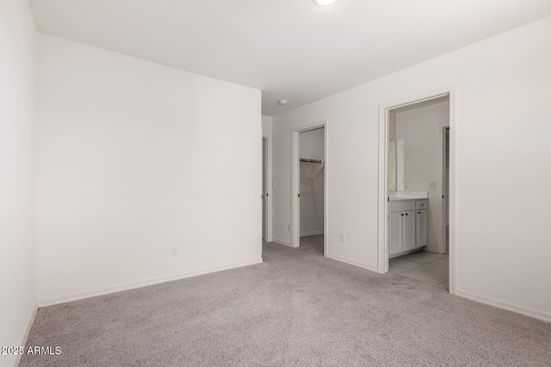 36025 W Santa Clara Avenue