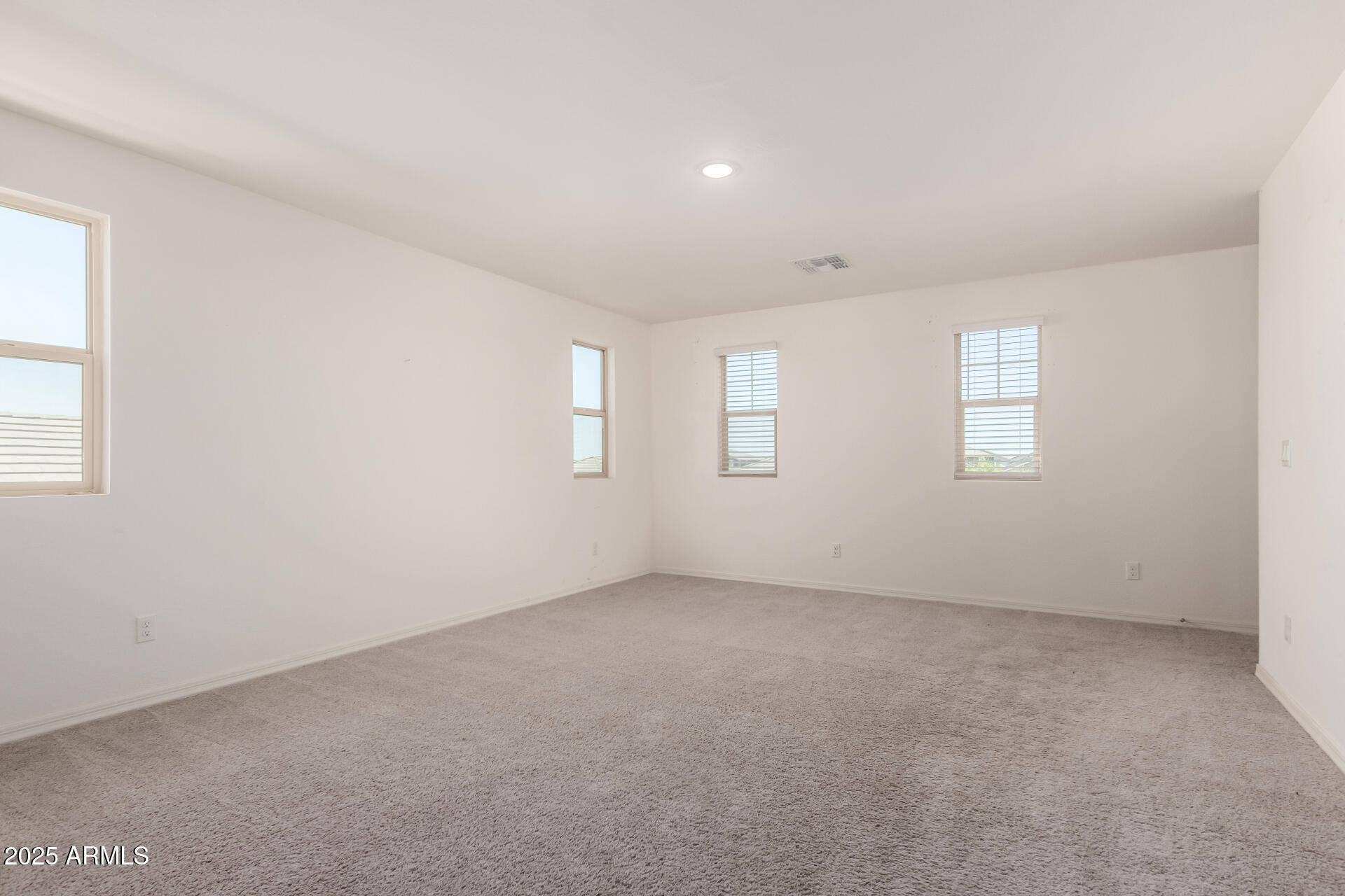 36025 W Santa Clara Avenue