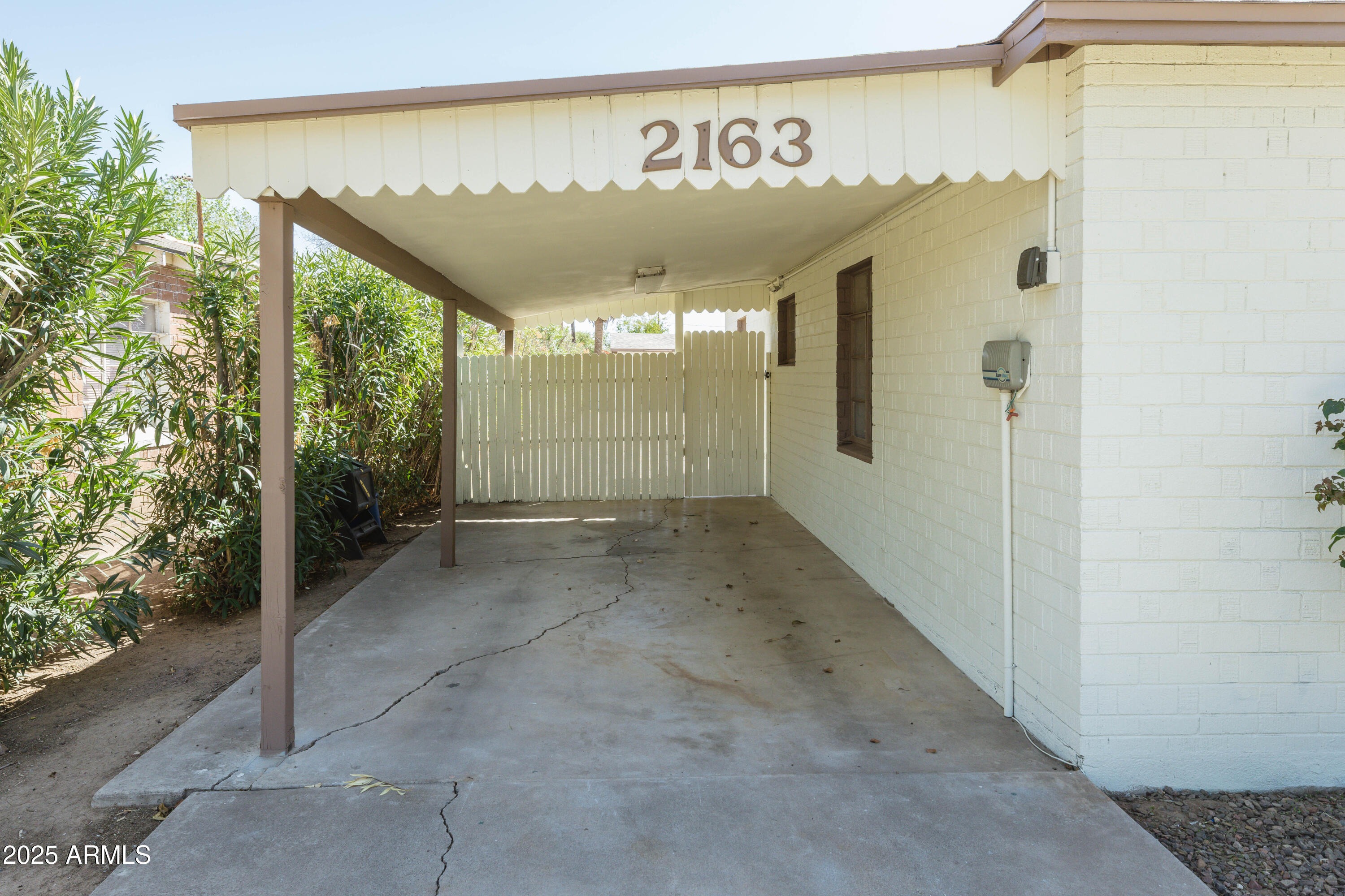2163 W FLOWER Street