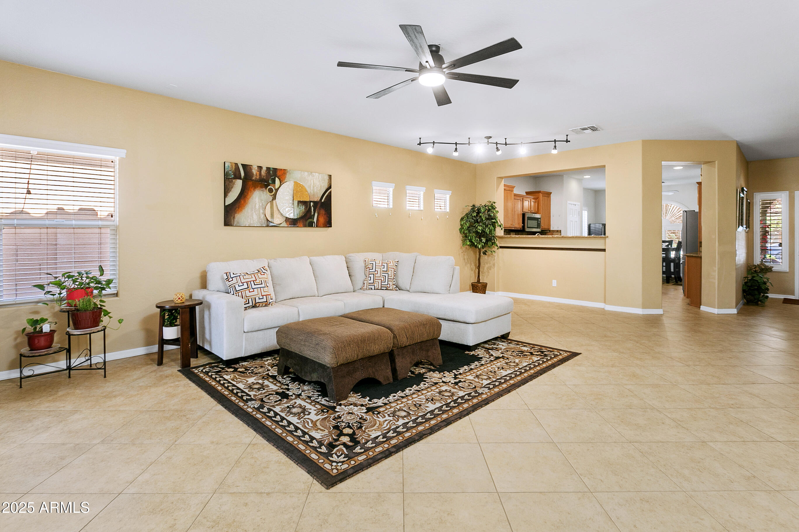 10851 E Sonrisa Avenue