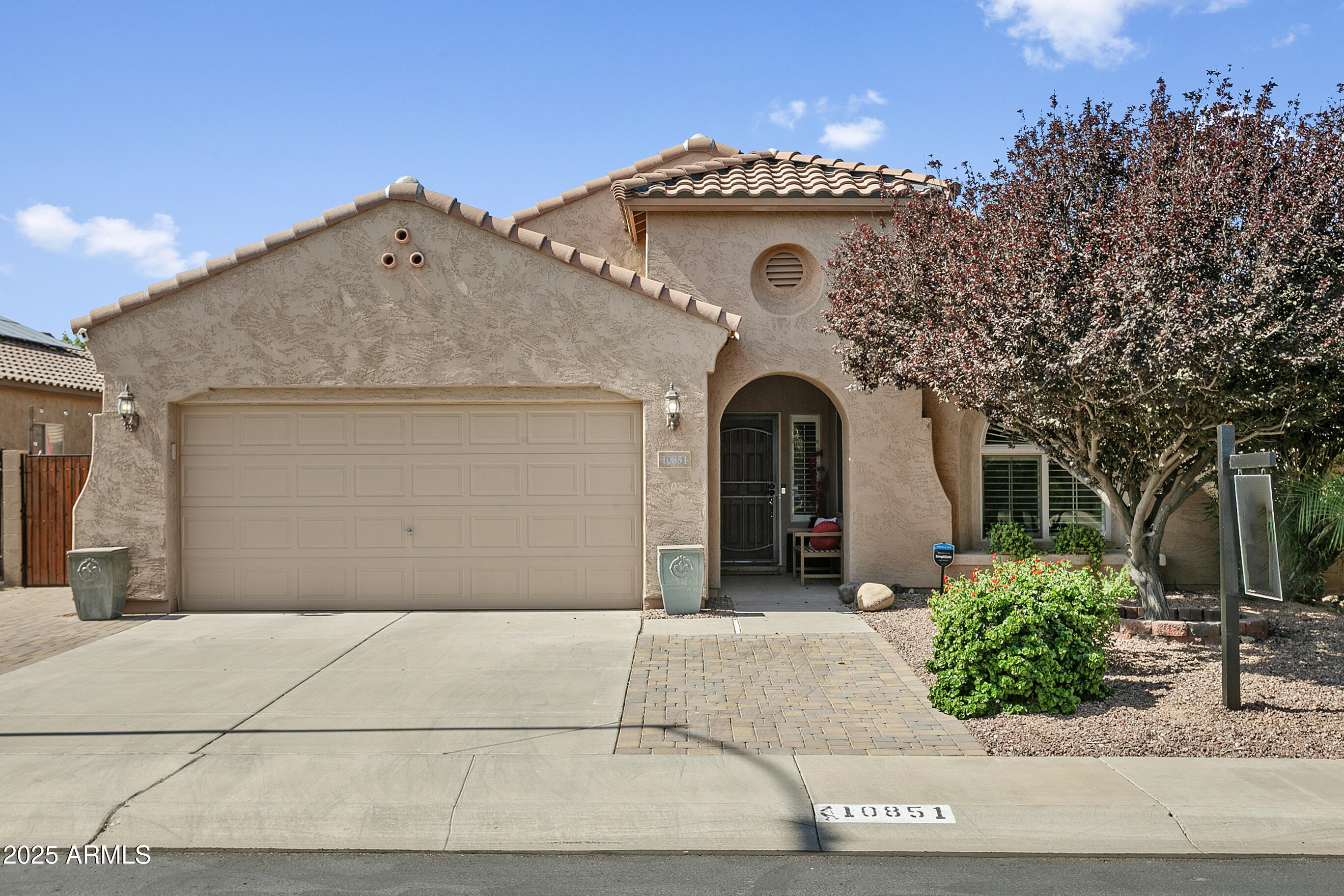 10851 E Sonrisa Avenue