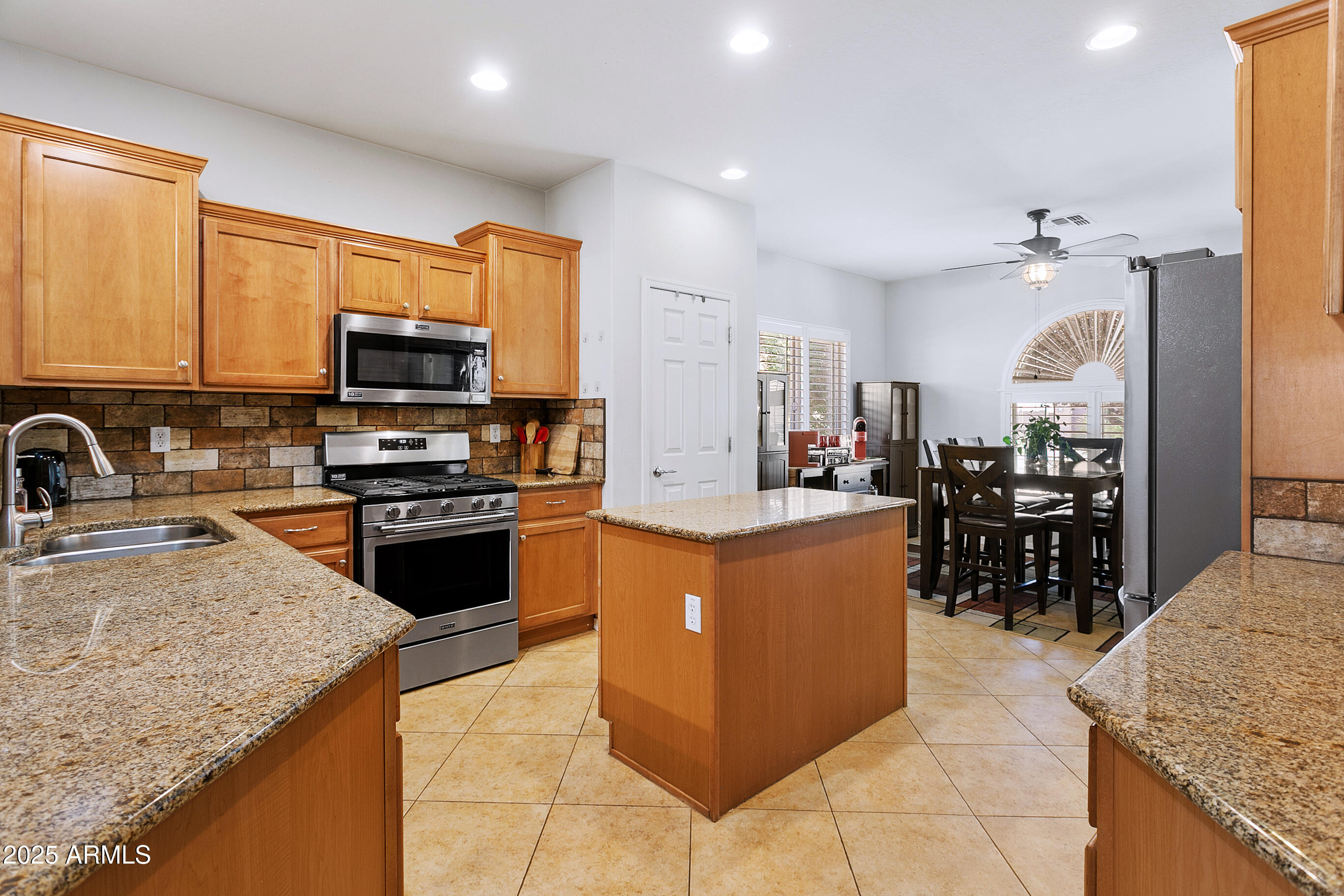 10851 E Sonrisa Avenue