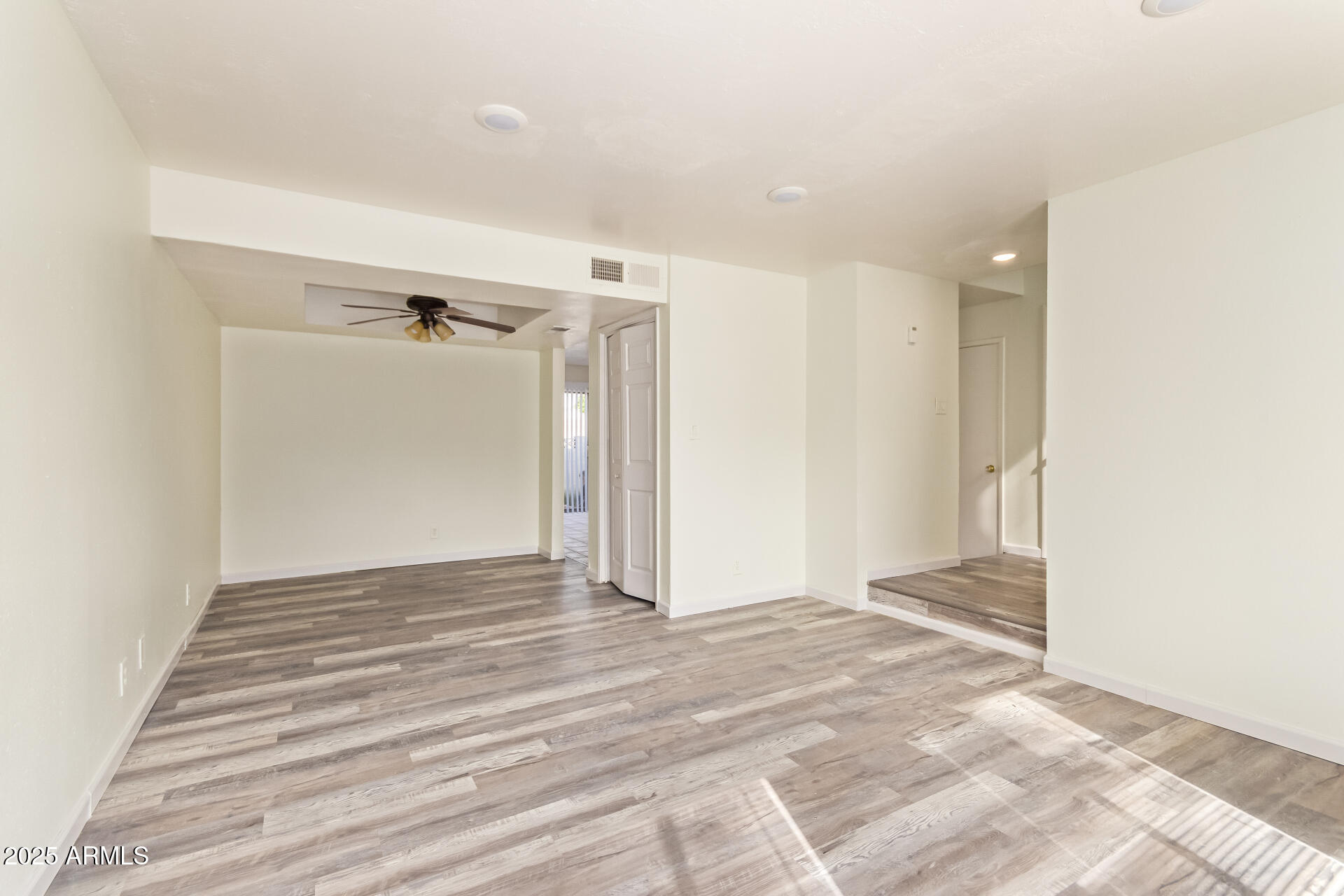 16049 N 25TH Drive