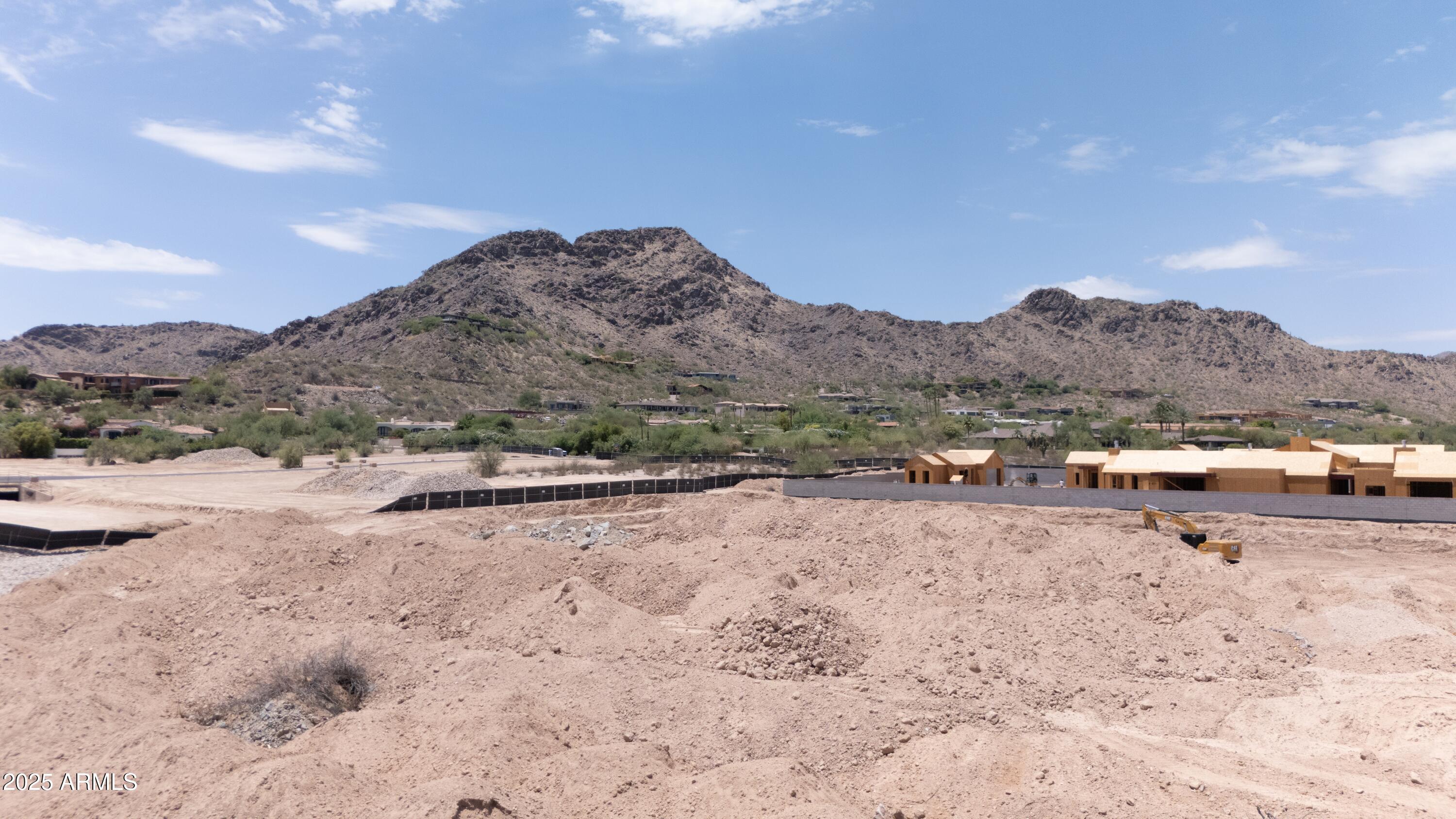 6139 E MAVERICK Road, 4