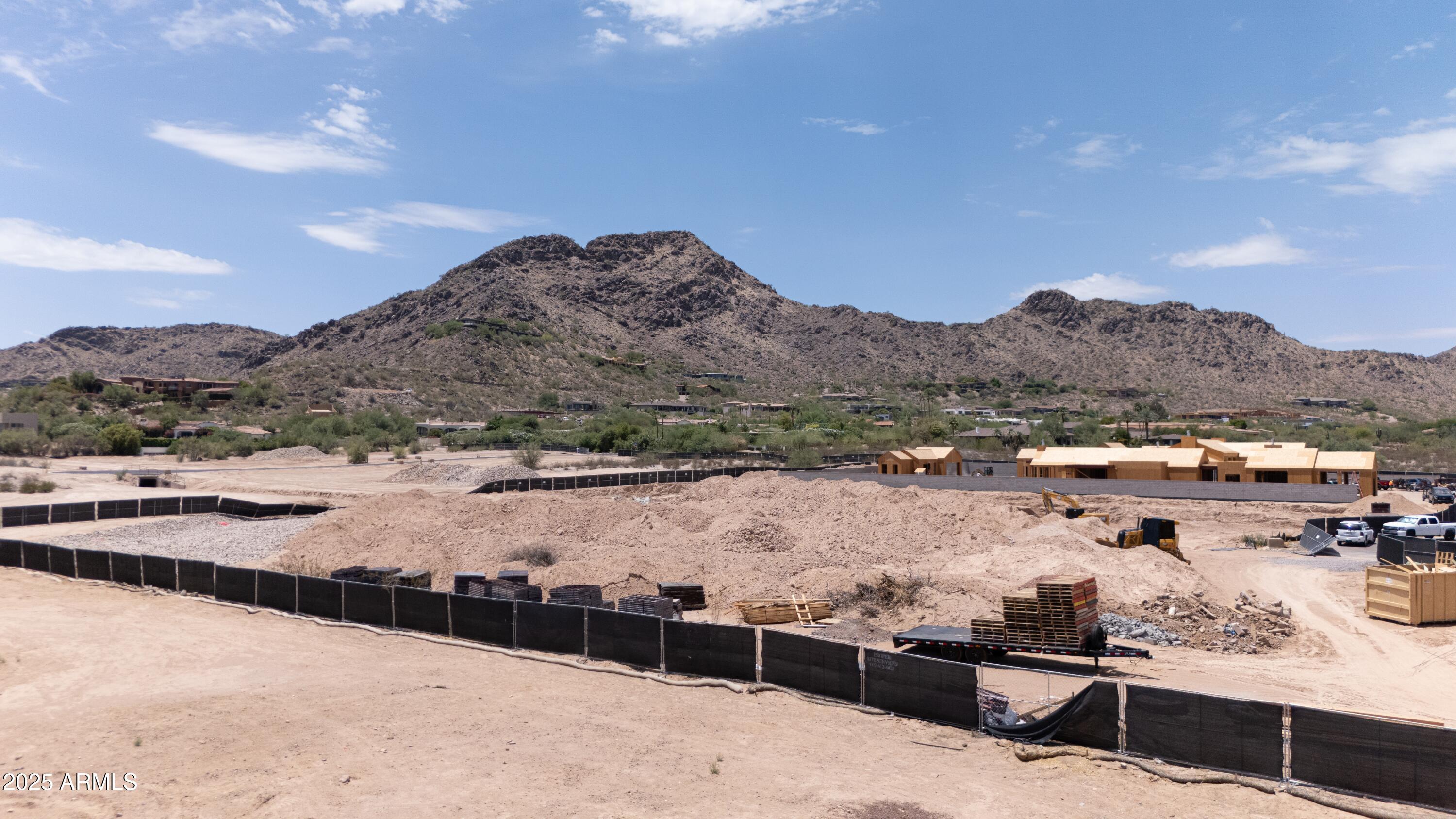 6139 E MAVERICK Road, 4