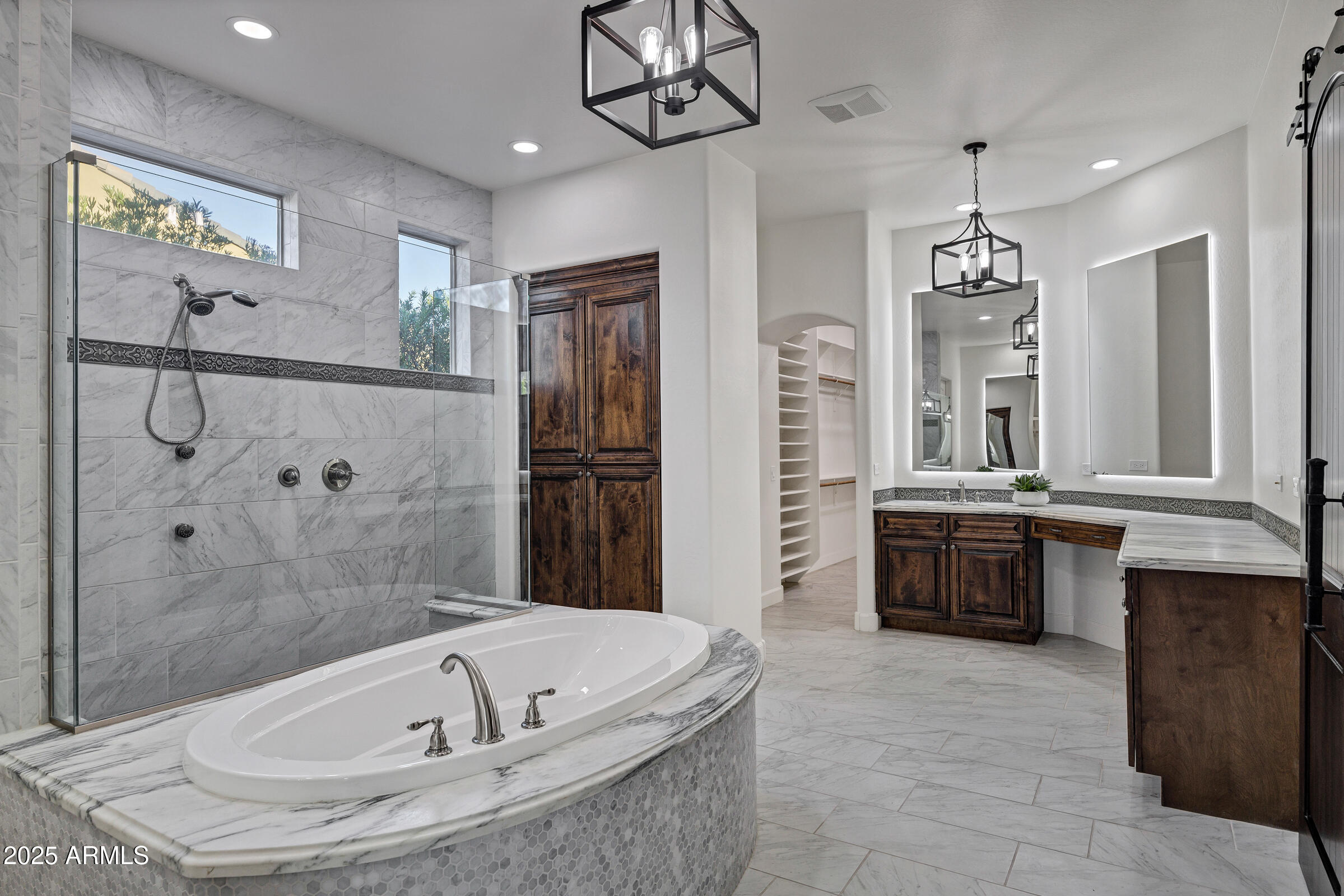 3076 E LA COSTA Drive