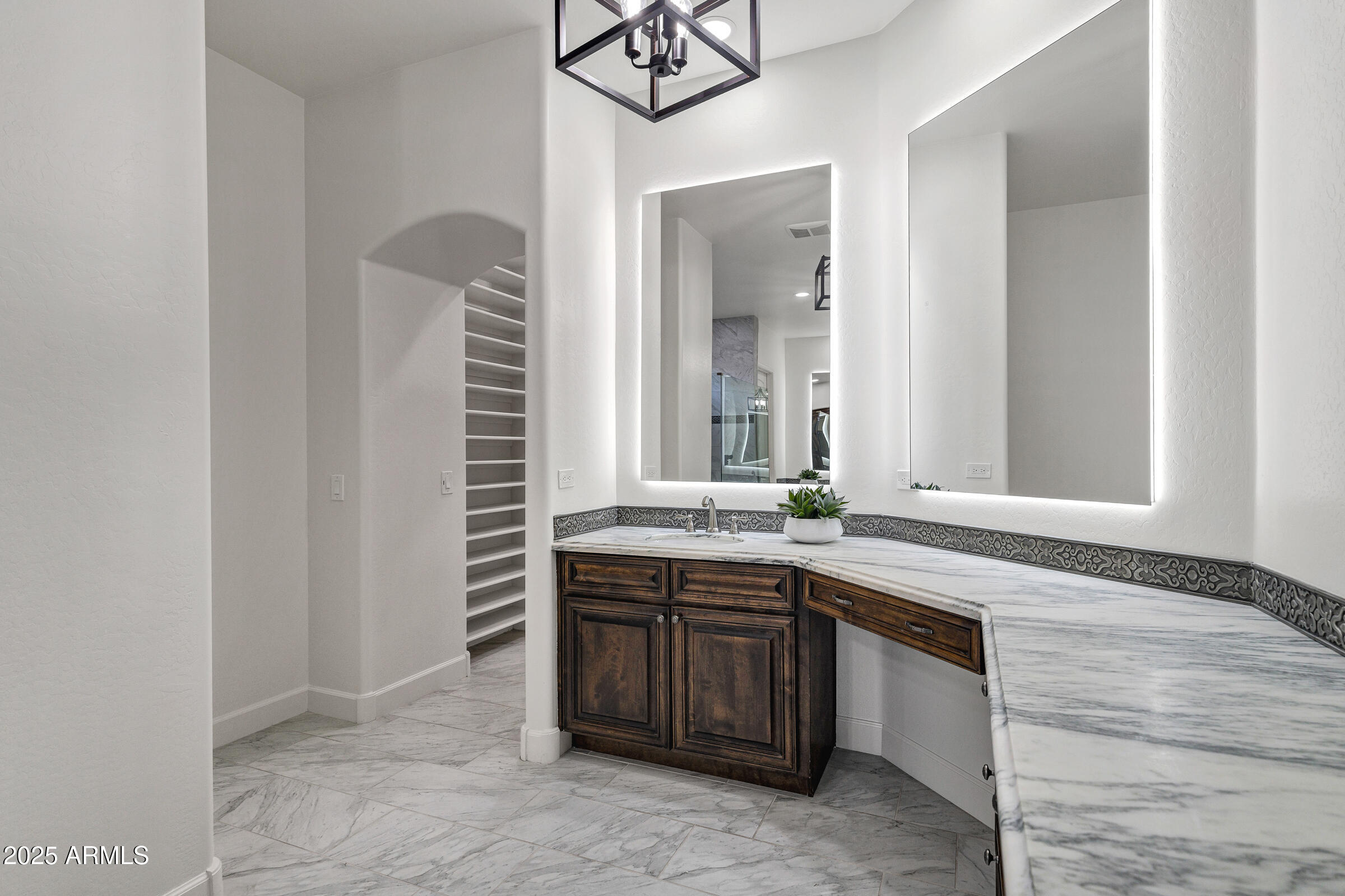 3076 E LA COSTA Drive