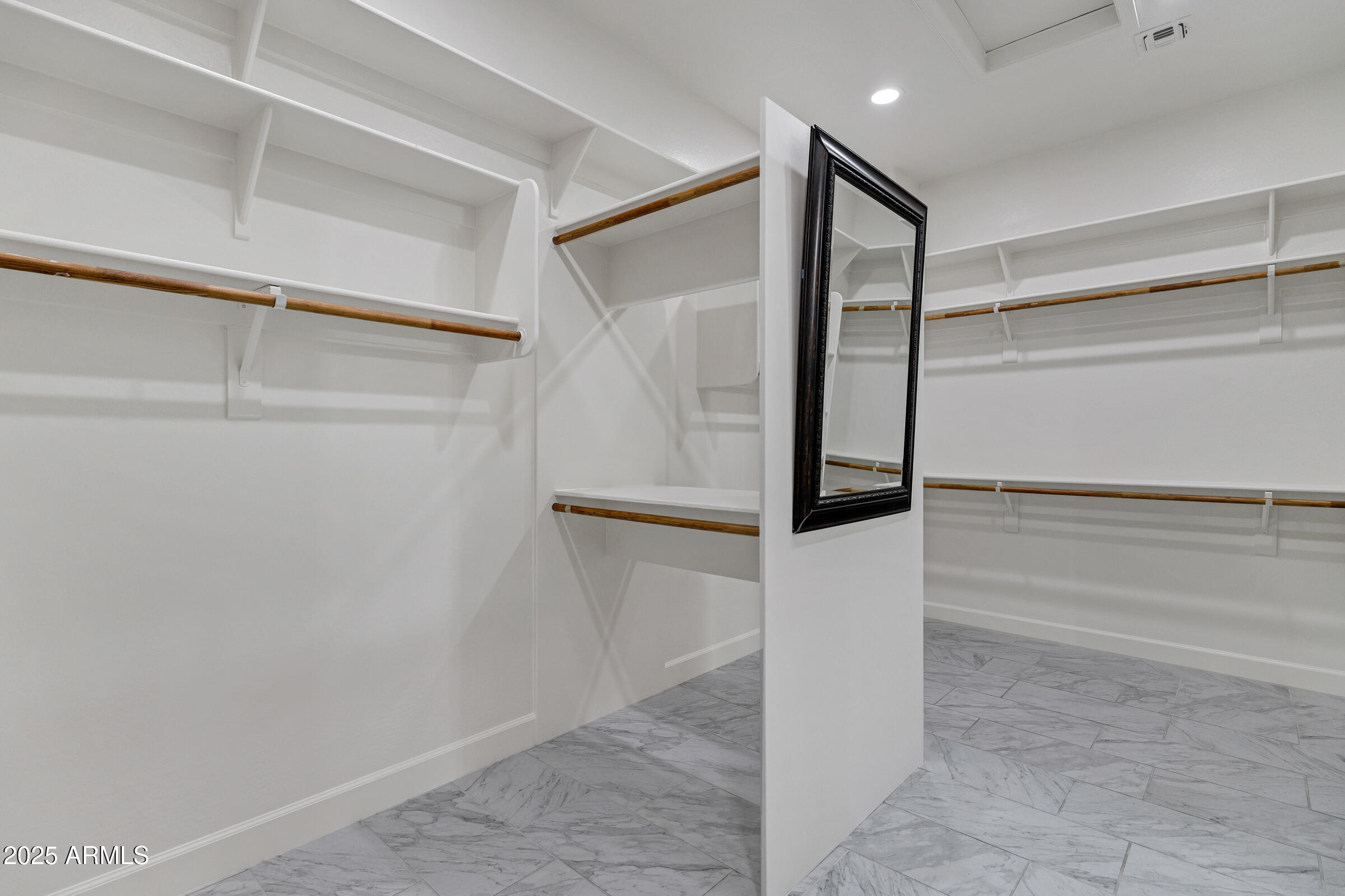 3076 E LA COSTA Drive