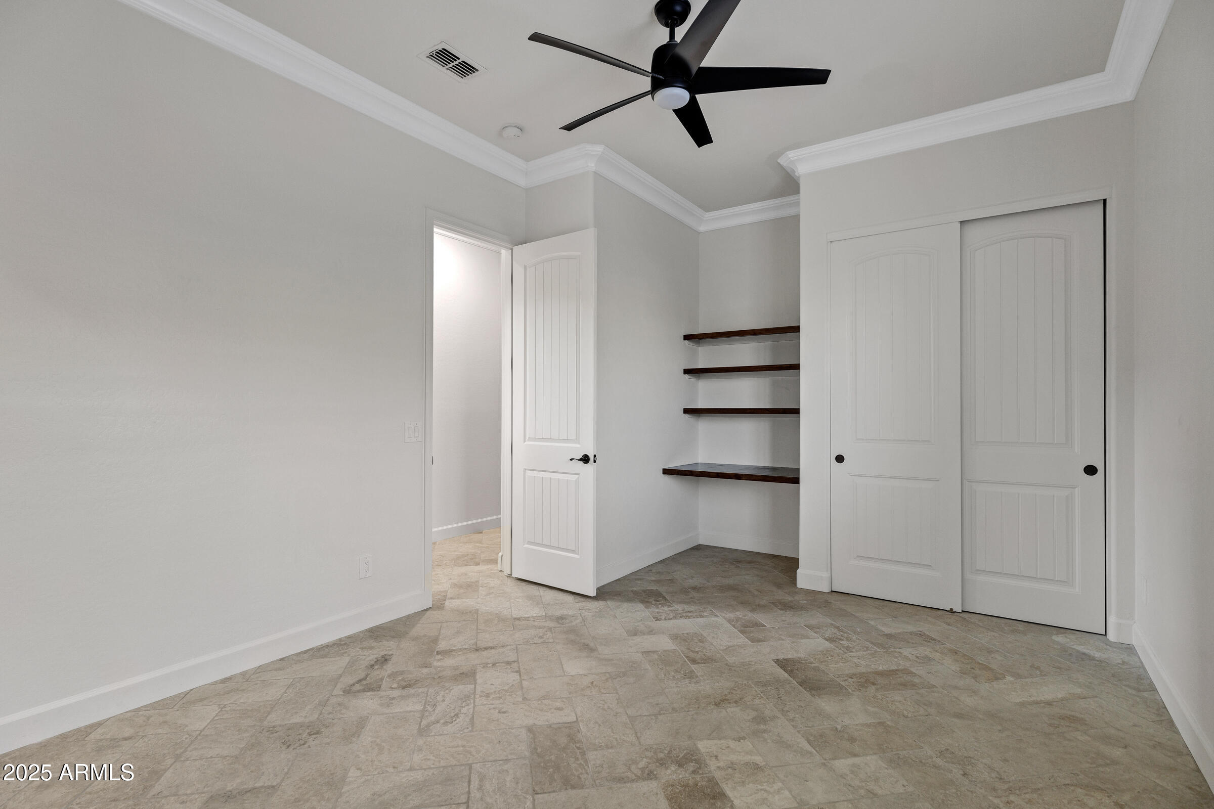 3076 E LA COSTA Drive