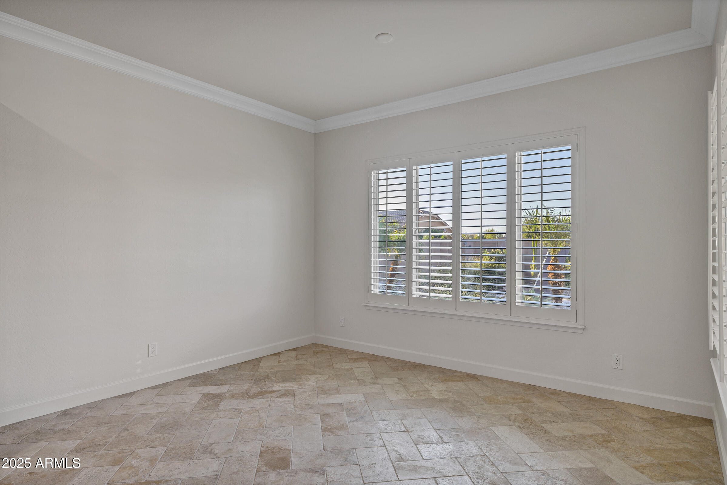 3076 E LA COSTA Drive