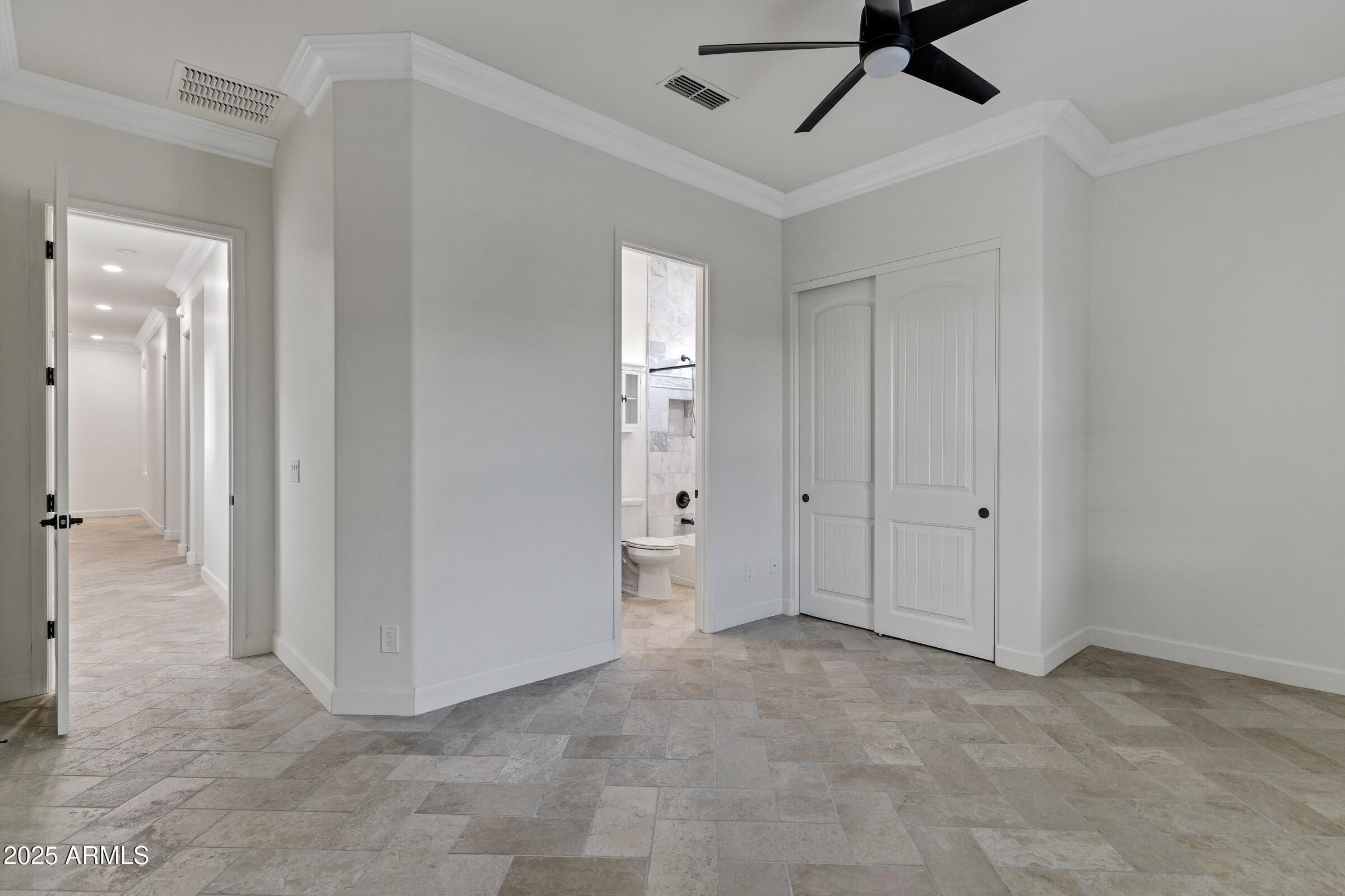 3076 E LA COSTA Drive