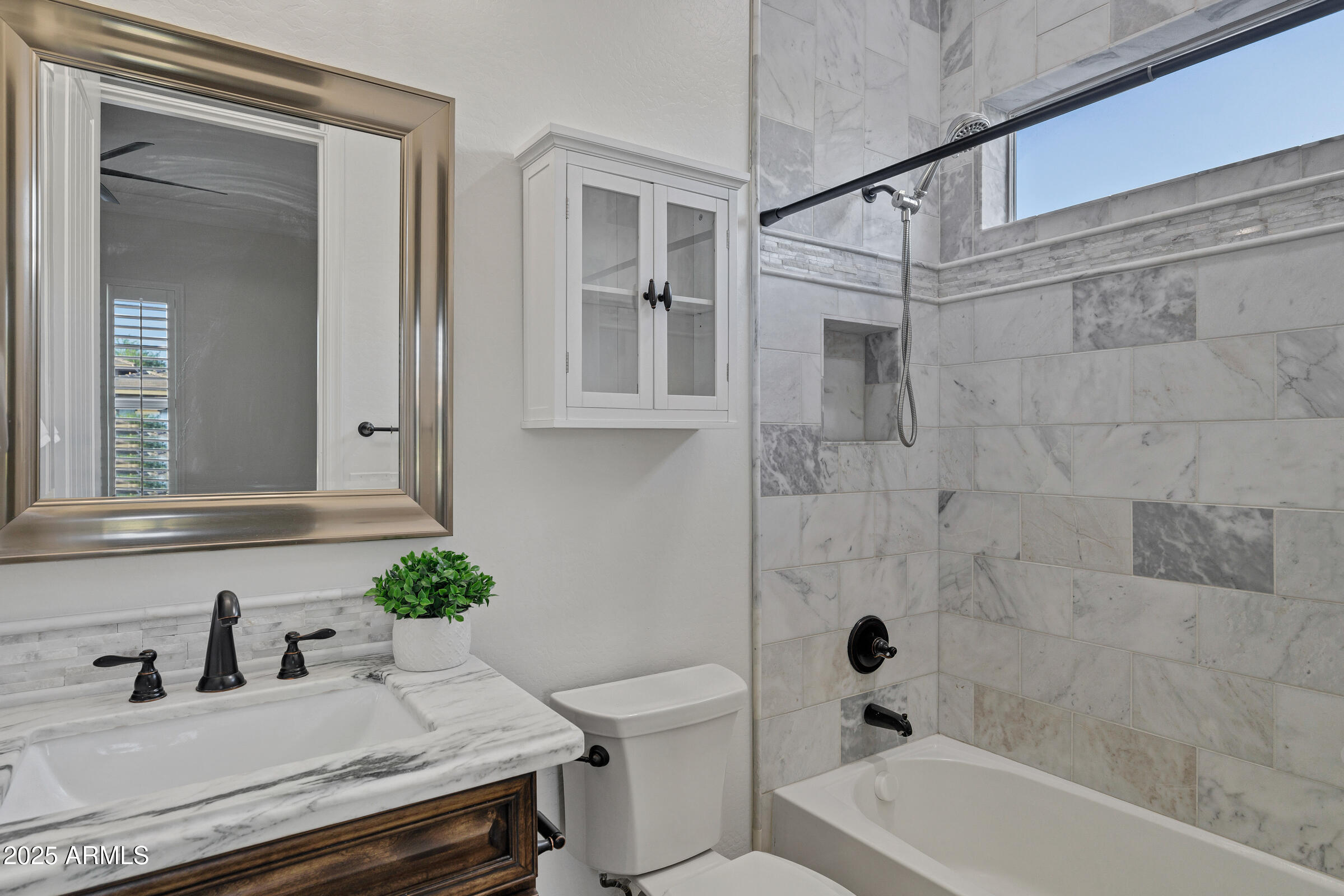 3076 E LA COSTA Drive