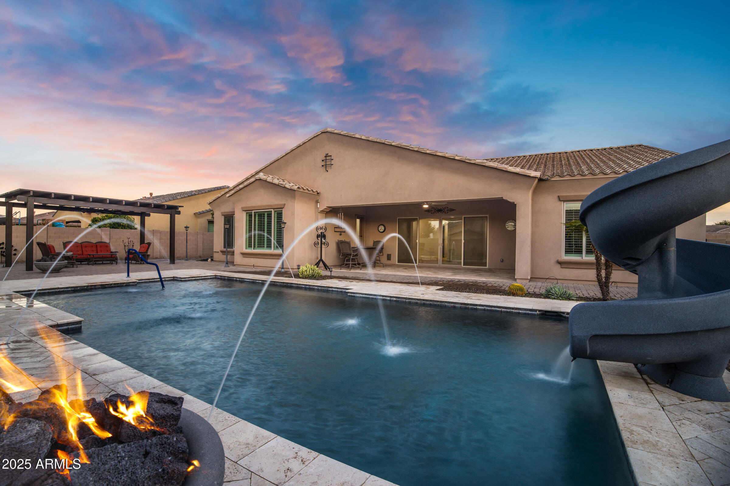 3076 E LA COSTA Drive