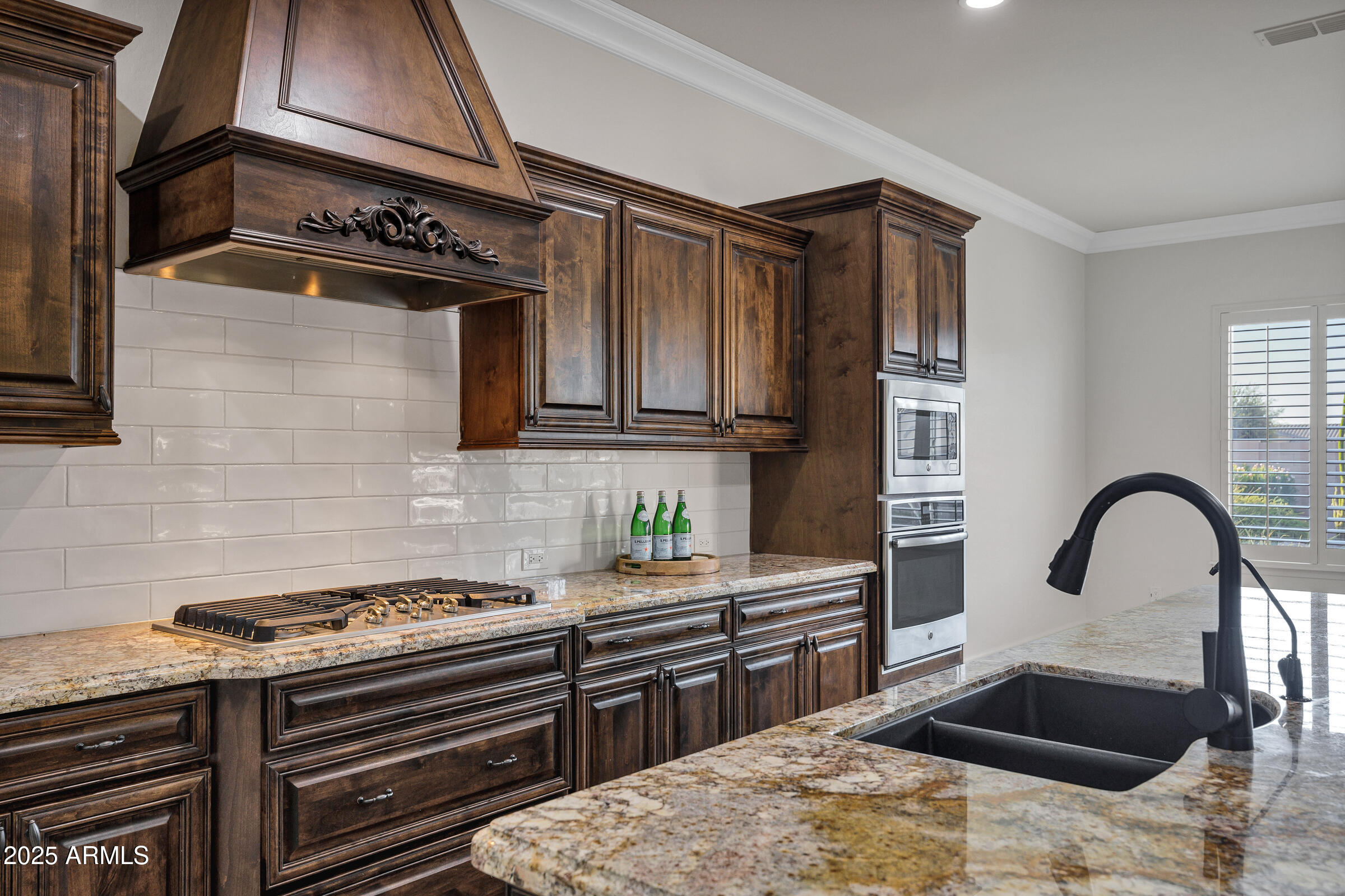 3076 E LA COSTA Drive