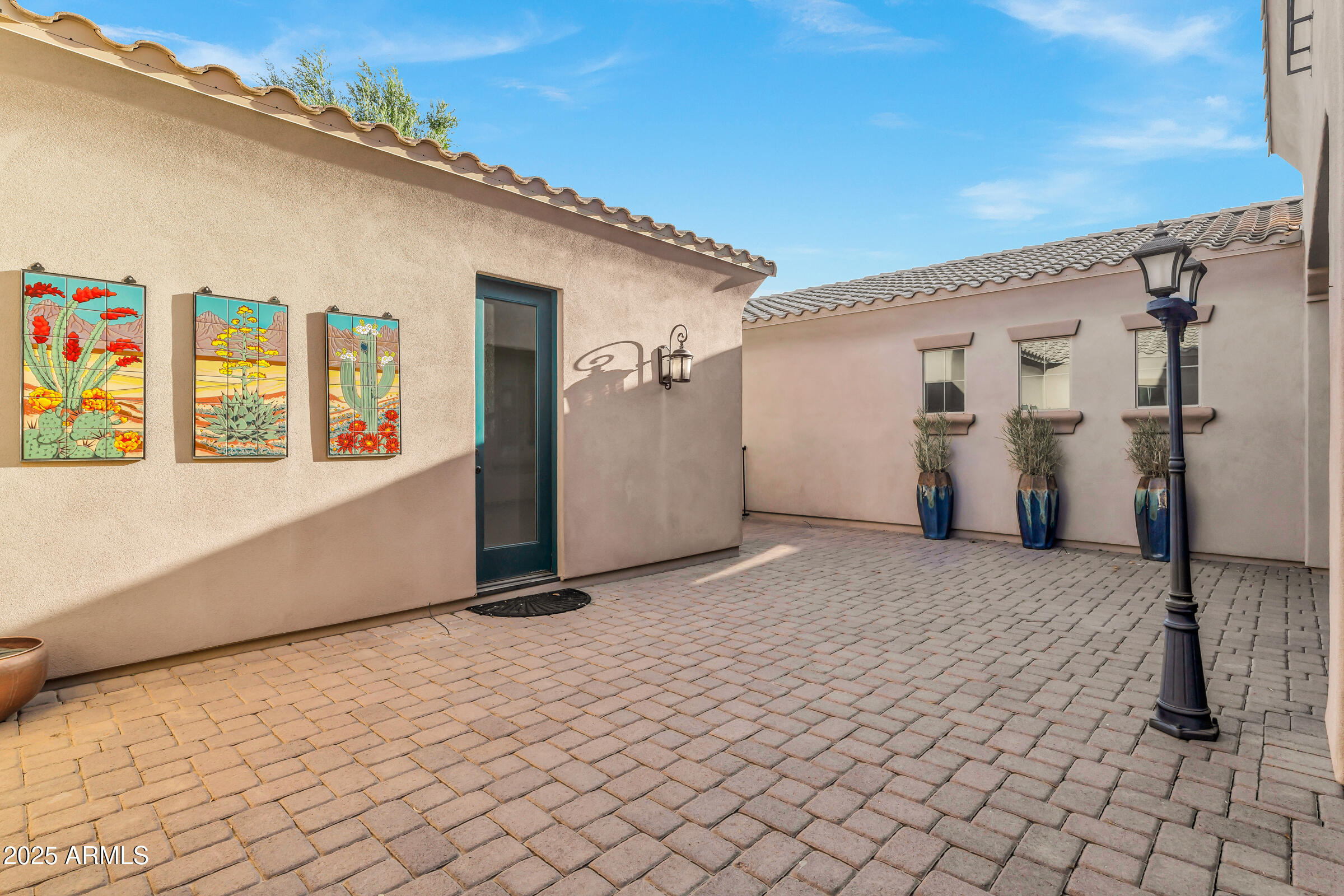 3076 E LA COSTA Drive