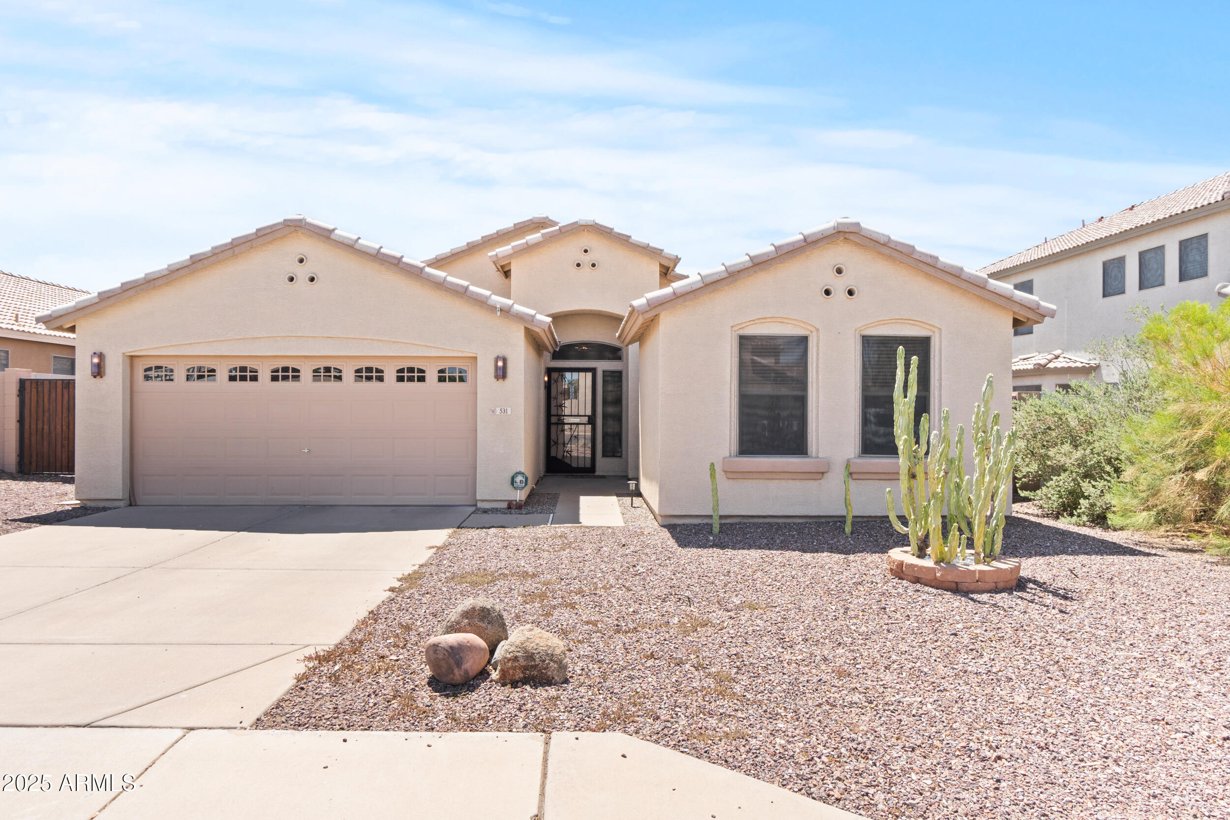531 S WILDROSE