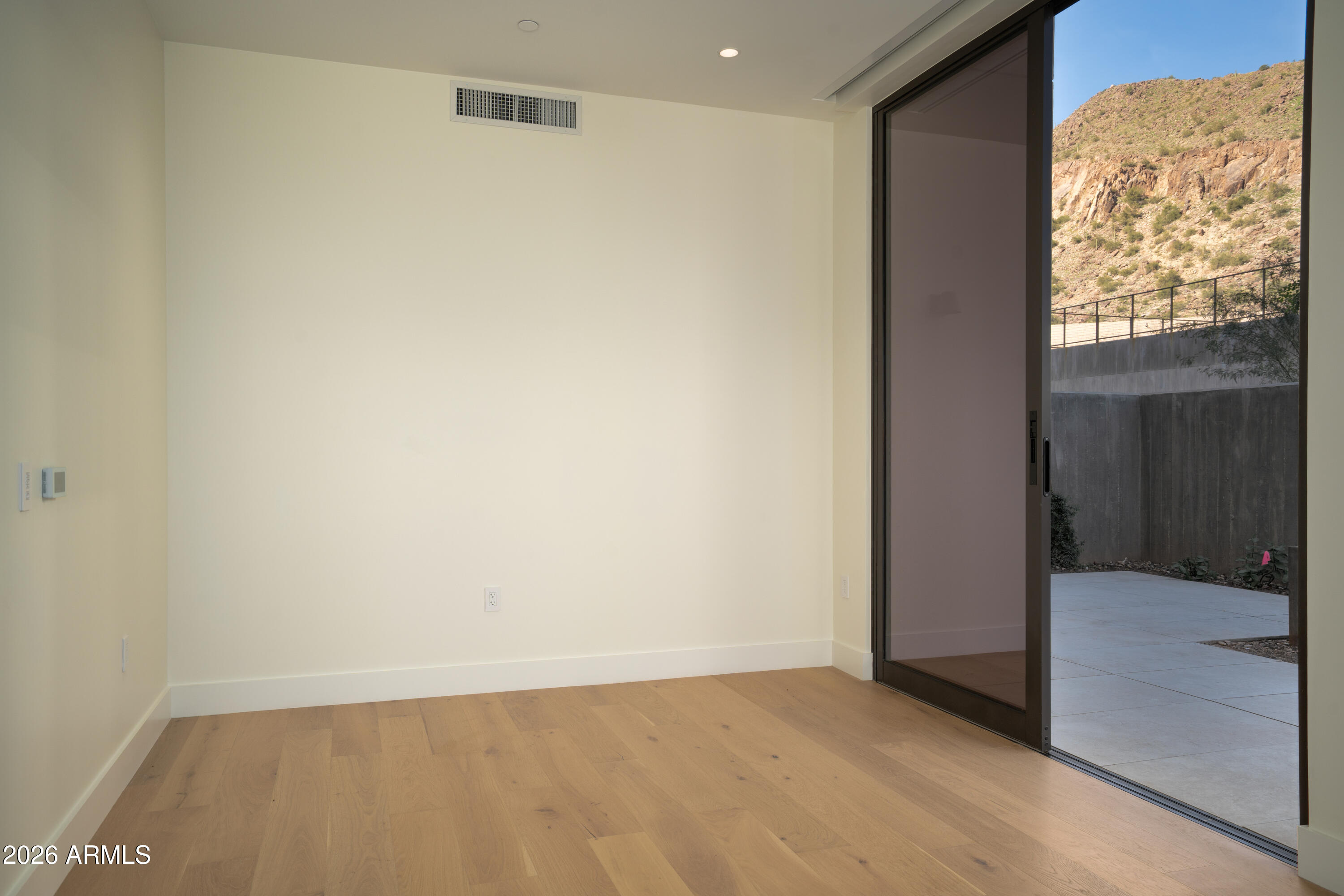 5000 N CAMELBACK RIDGE Drive, 108