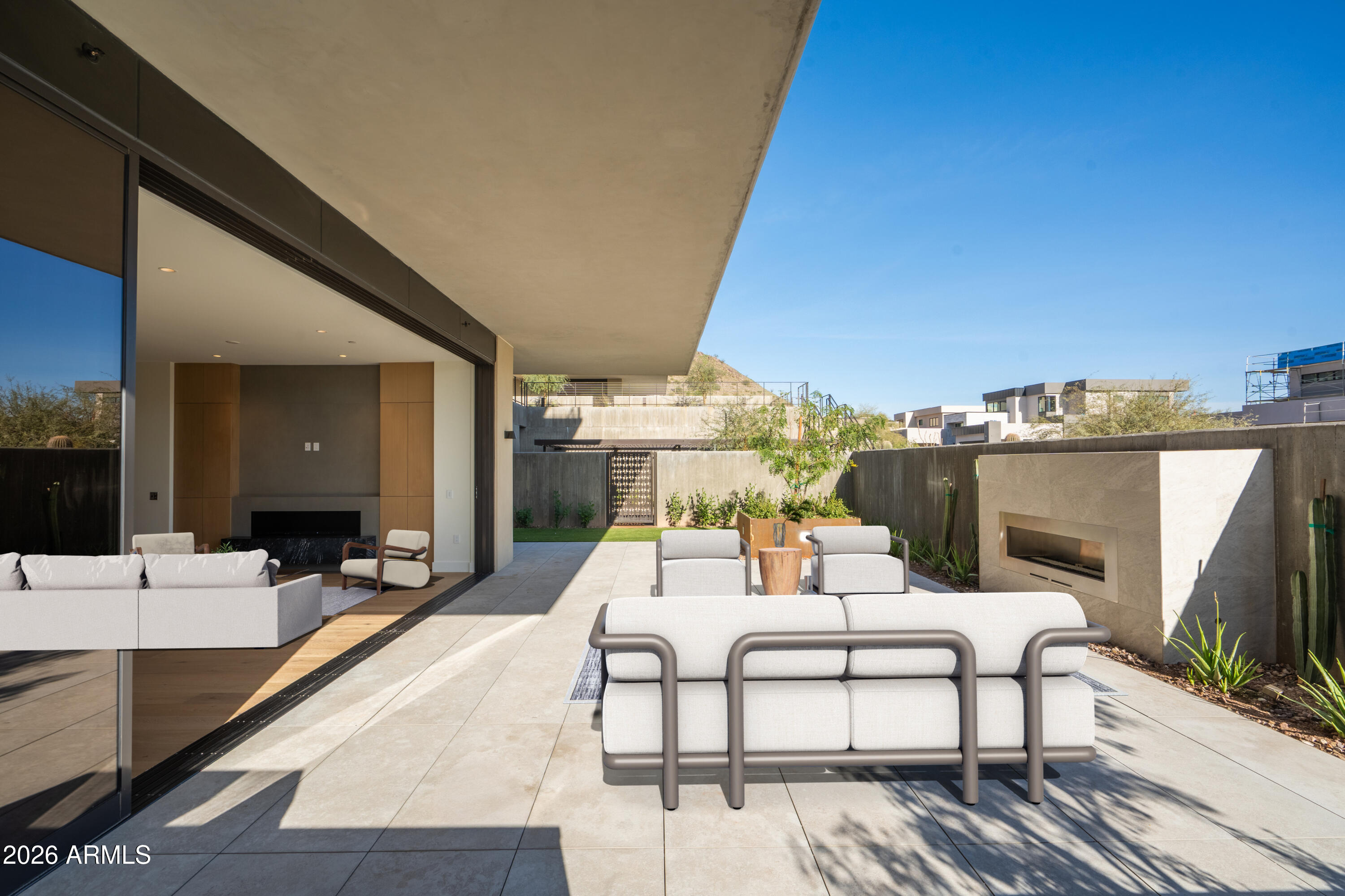 5000 N CAMELBACK RIDGE Drive, 108