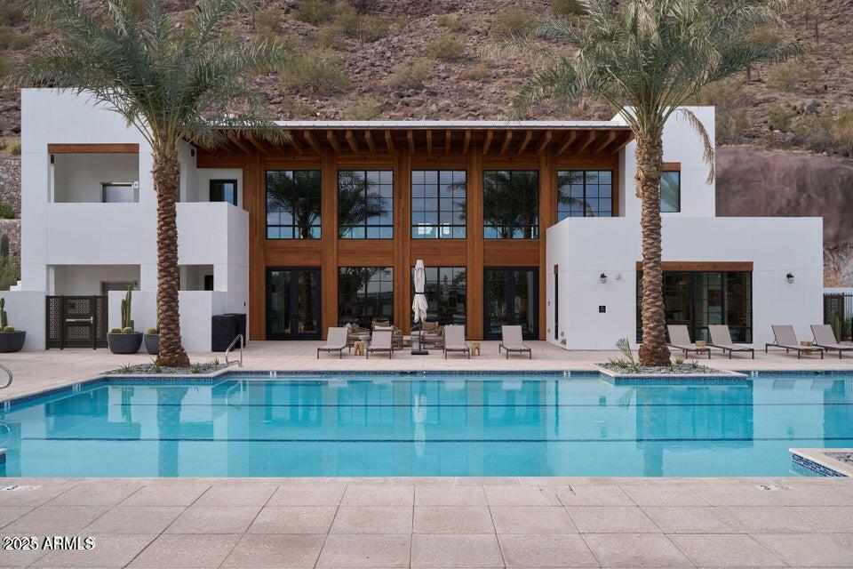 5000 N CAMELBACK RIDGE Drive, 108