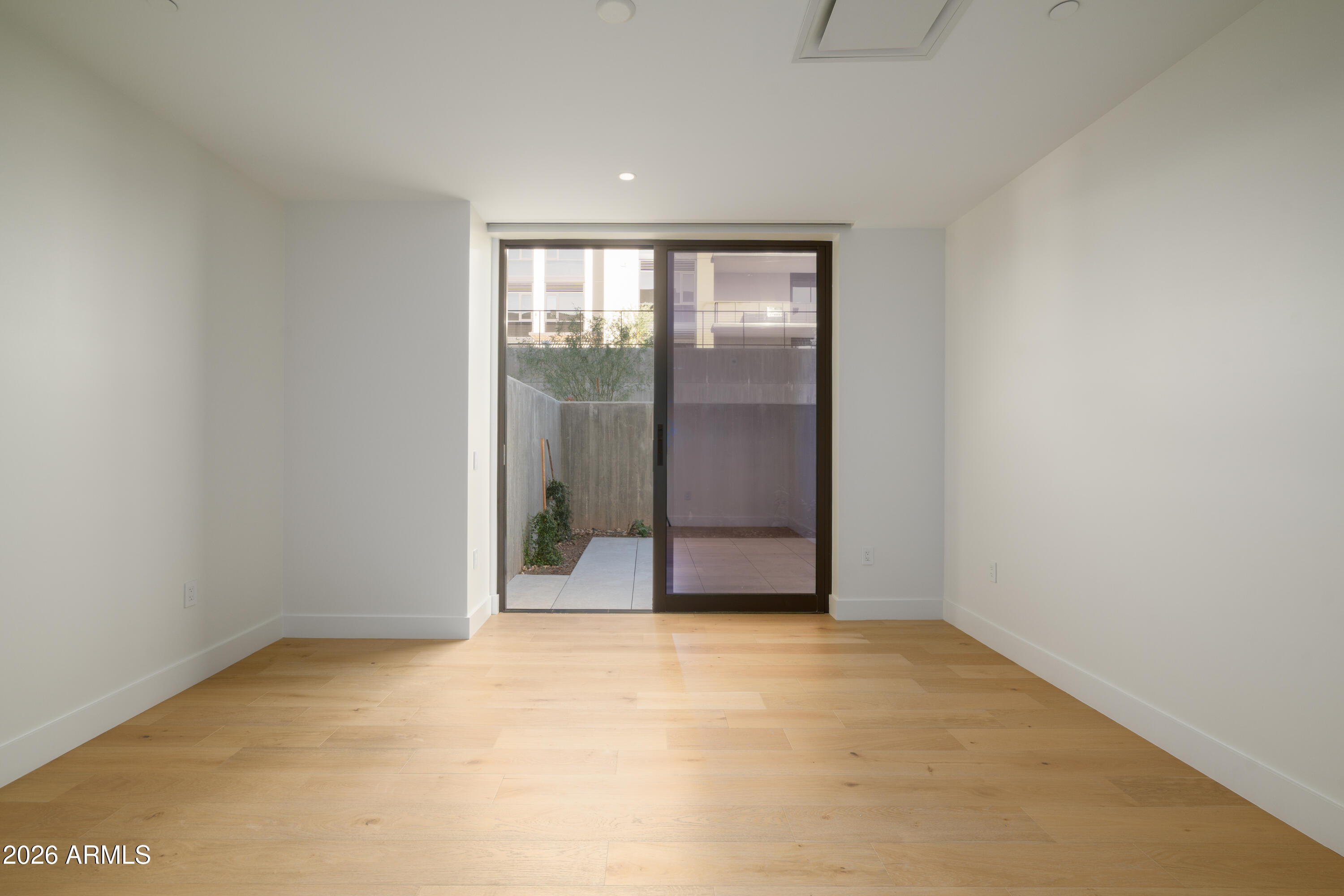 5000 N CAMELBACK RIDGE Drive, 108