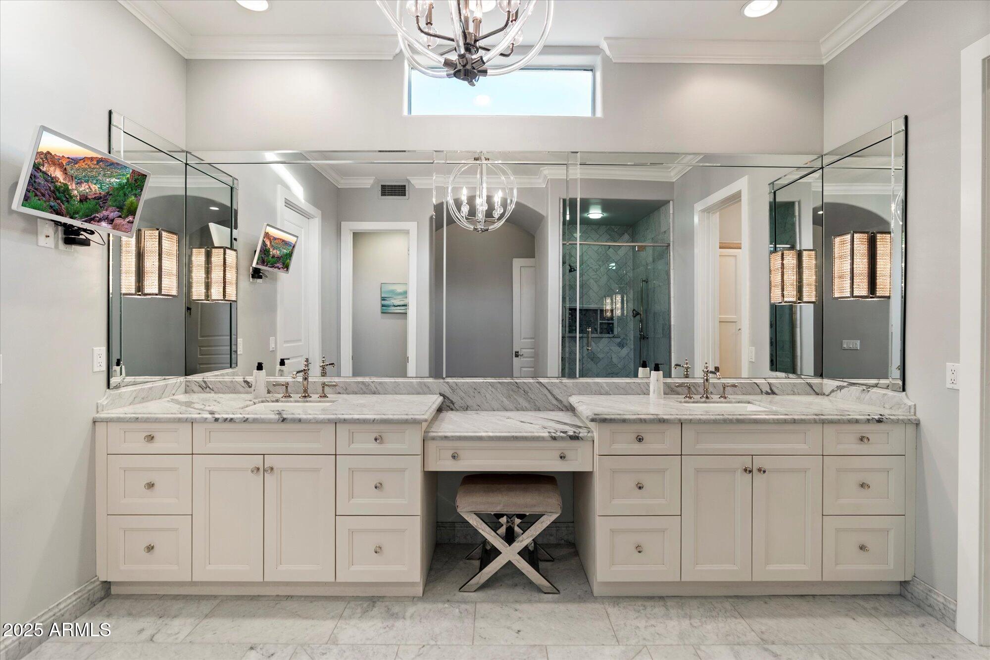 6363 E WILSHIRE Drive