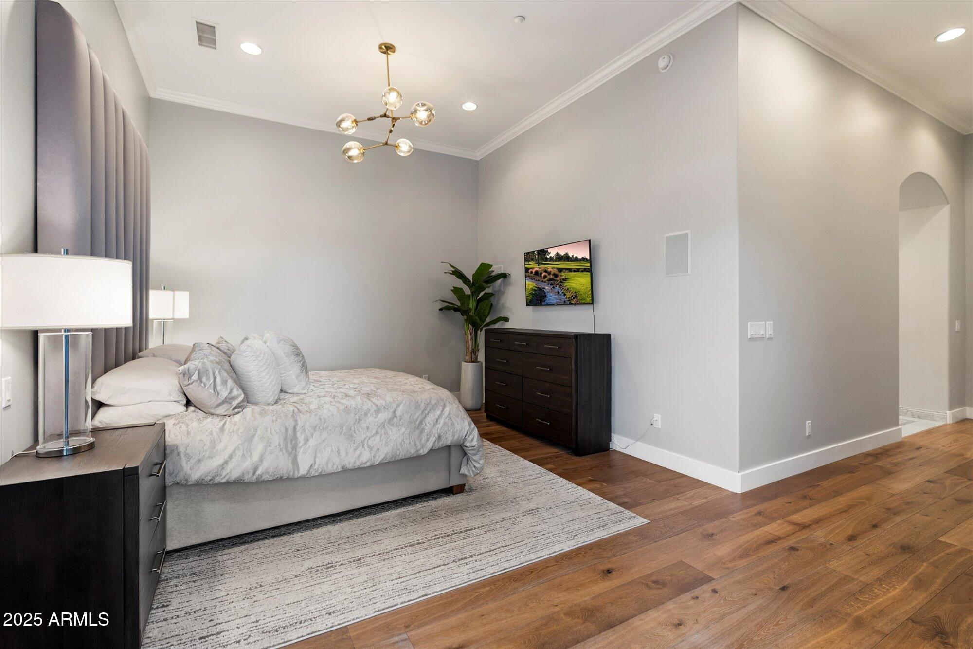 6363 E WILSHIRE Drive