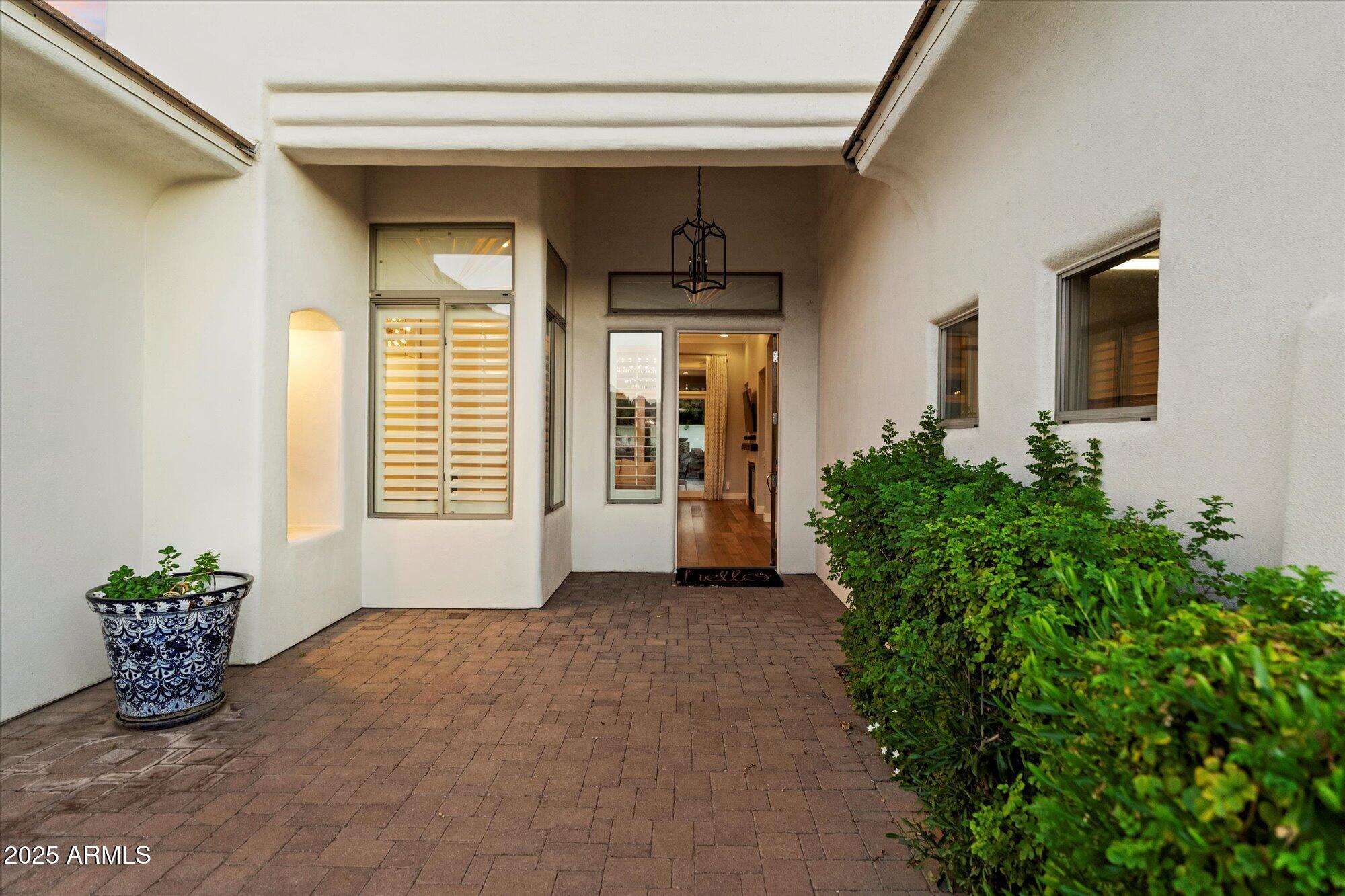 6363 E WILSHIRE Drive