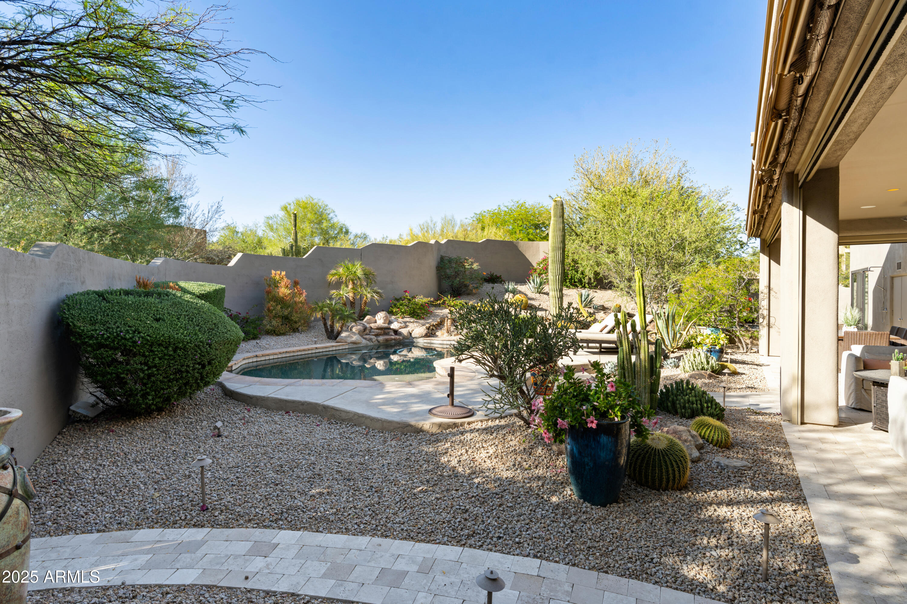 11408 E De La O Road