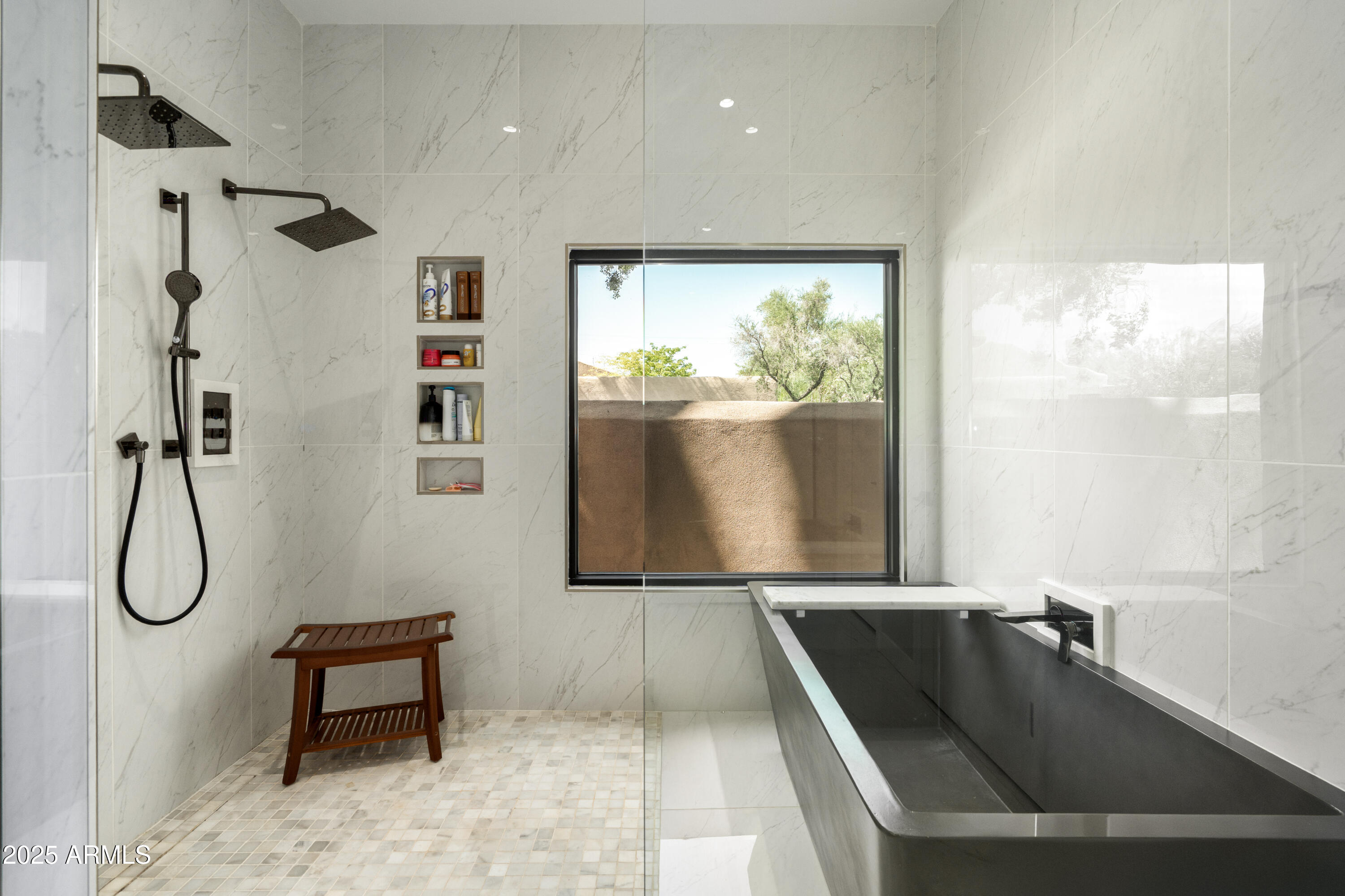 4440 E CAMELBACK Road, 31
