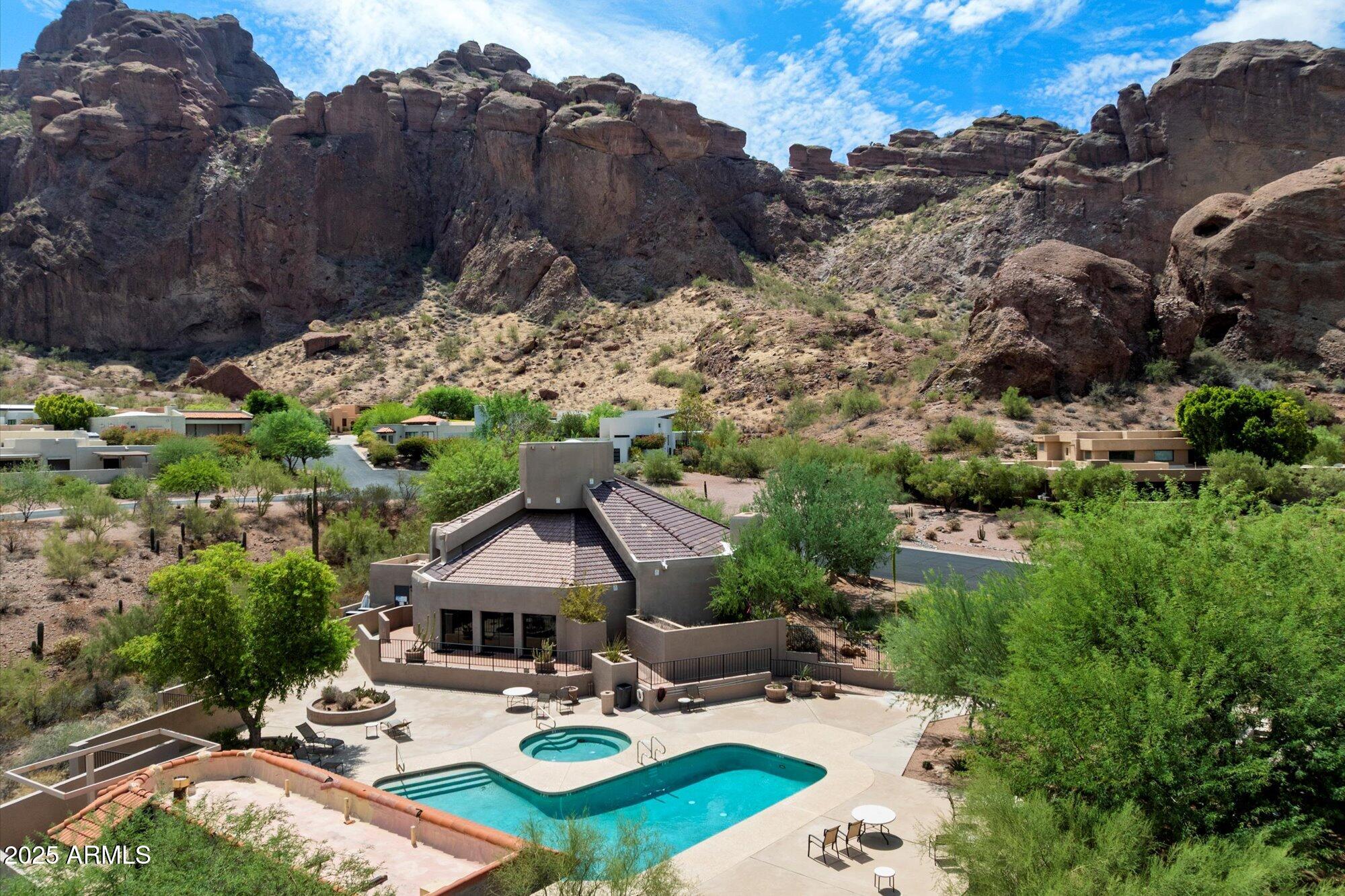 5964 N ECHO CANYON Drive