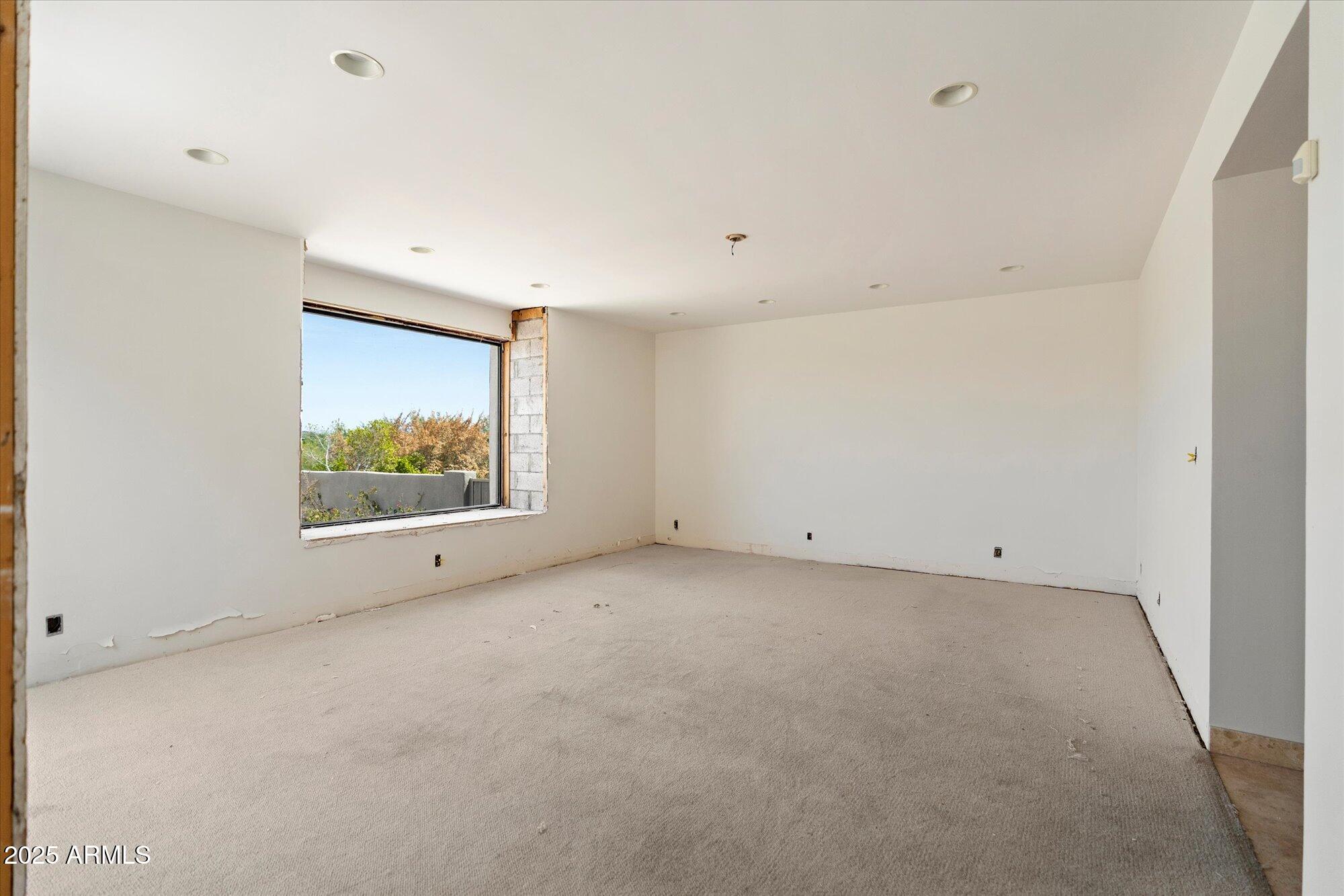 5964 N ECHO CANYON Drive