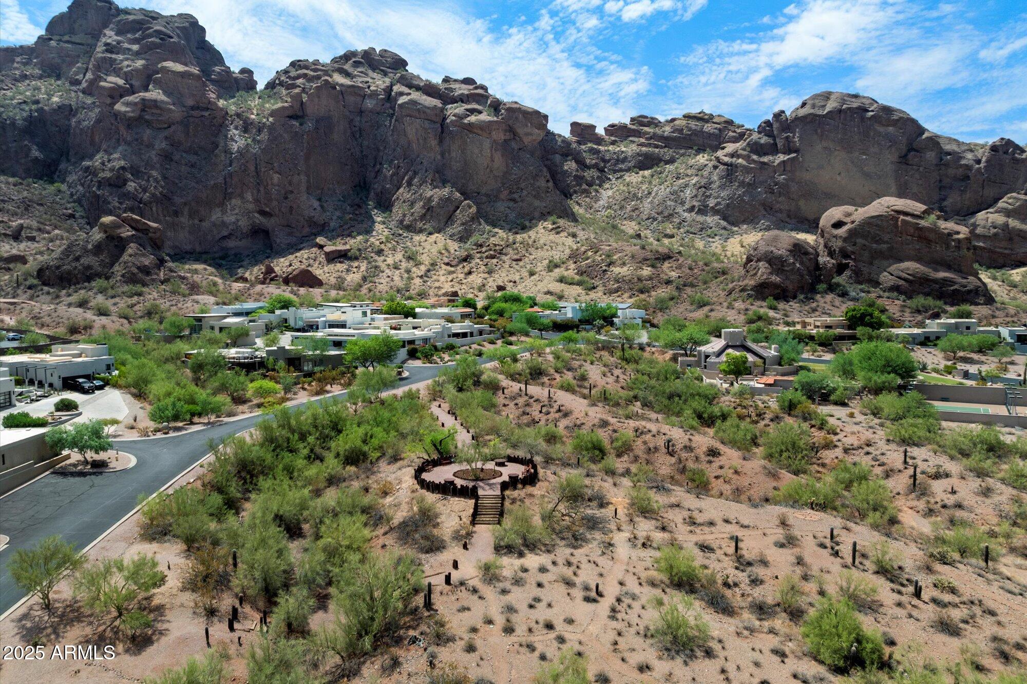 5964 N ECHO CANYON Drive