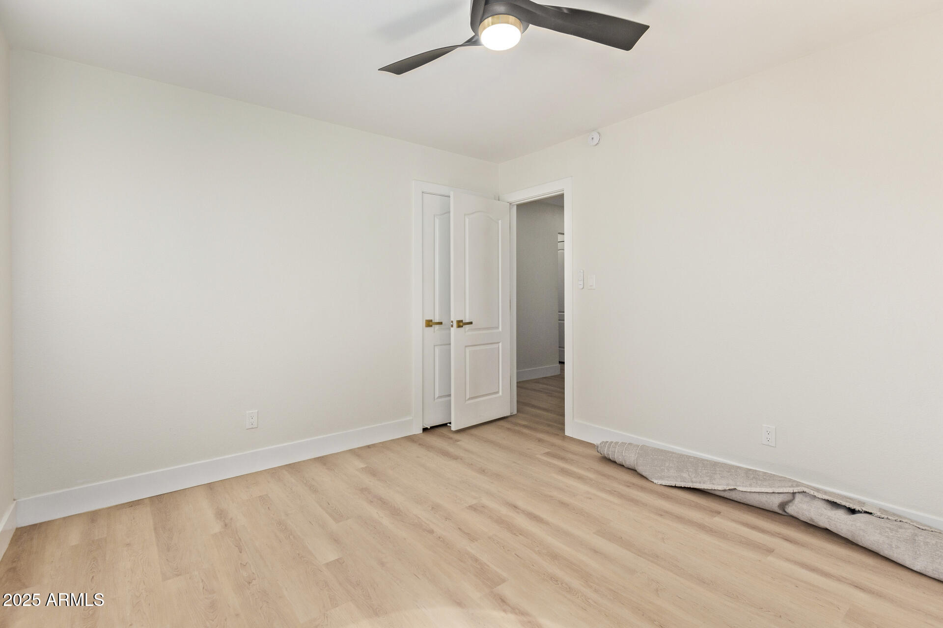 113 W RAWHIDE Avenue