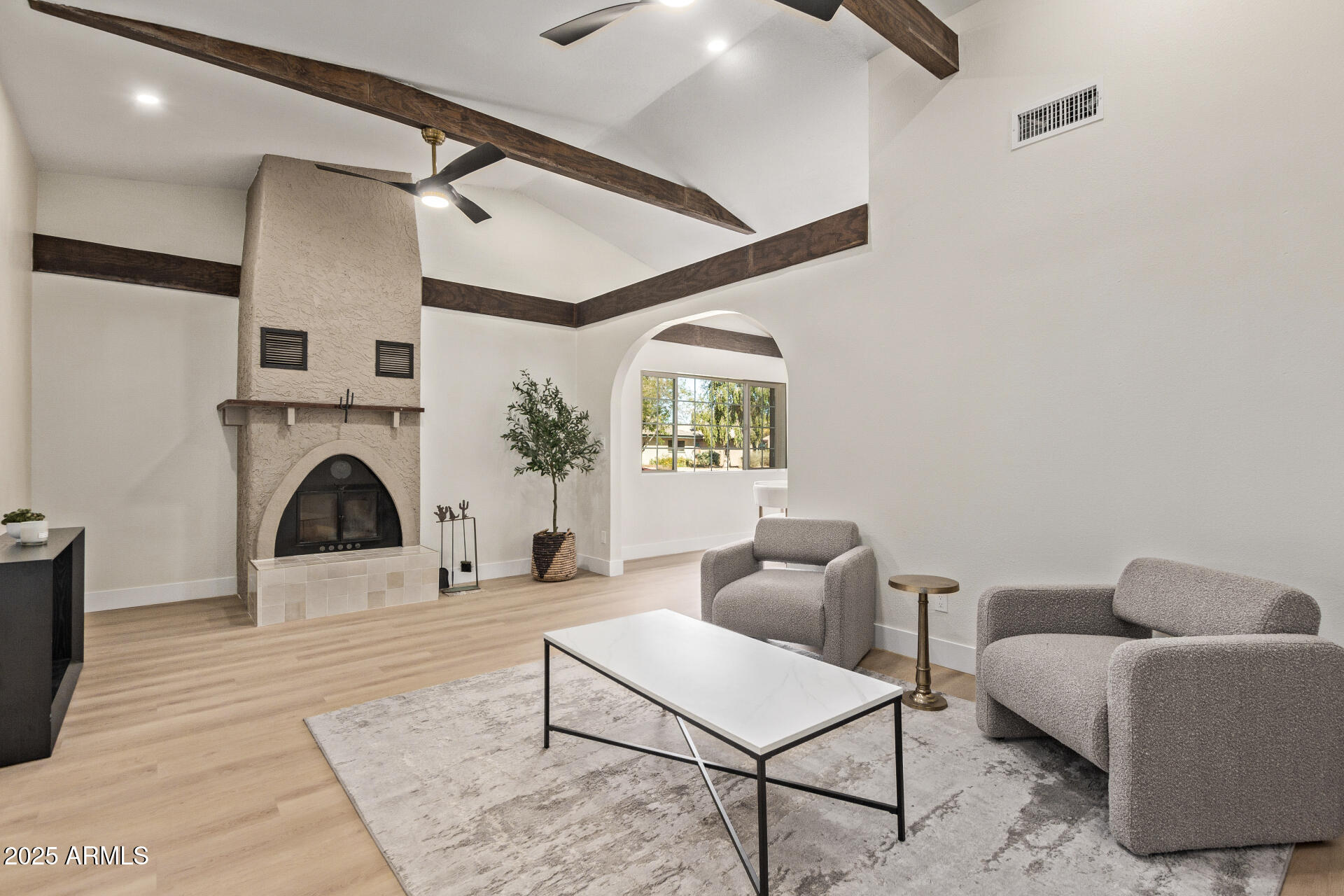 113 W RAWHIDE Avenue