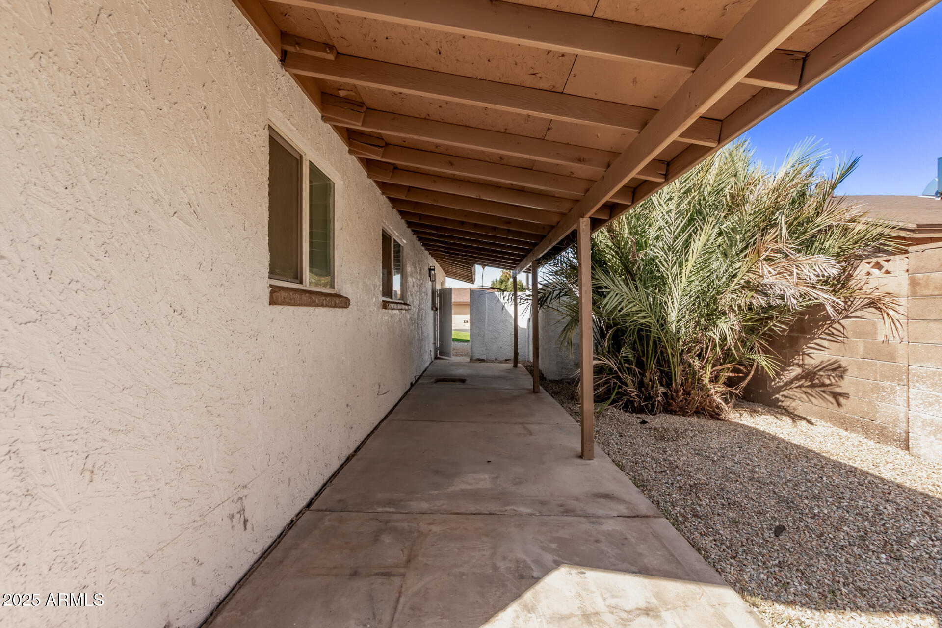 113 W RAWHIDE Avenue