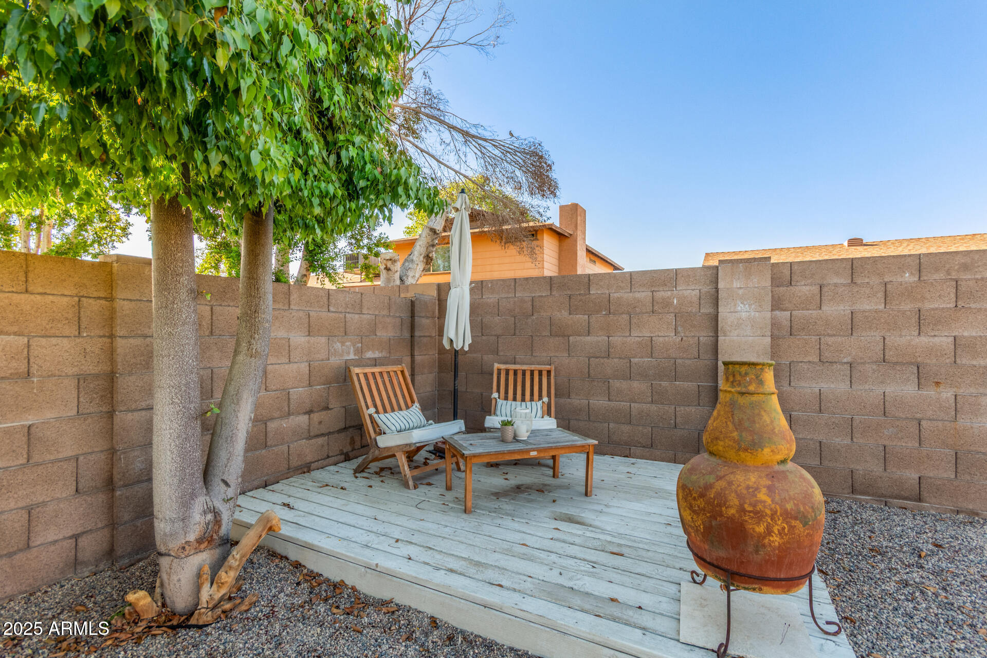 2432 W EVANS Drive