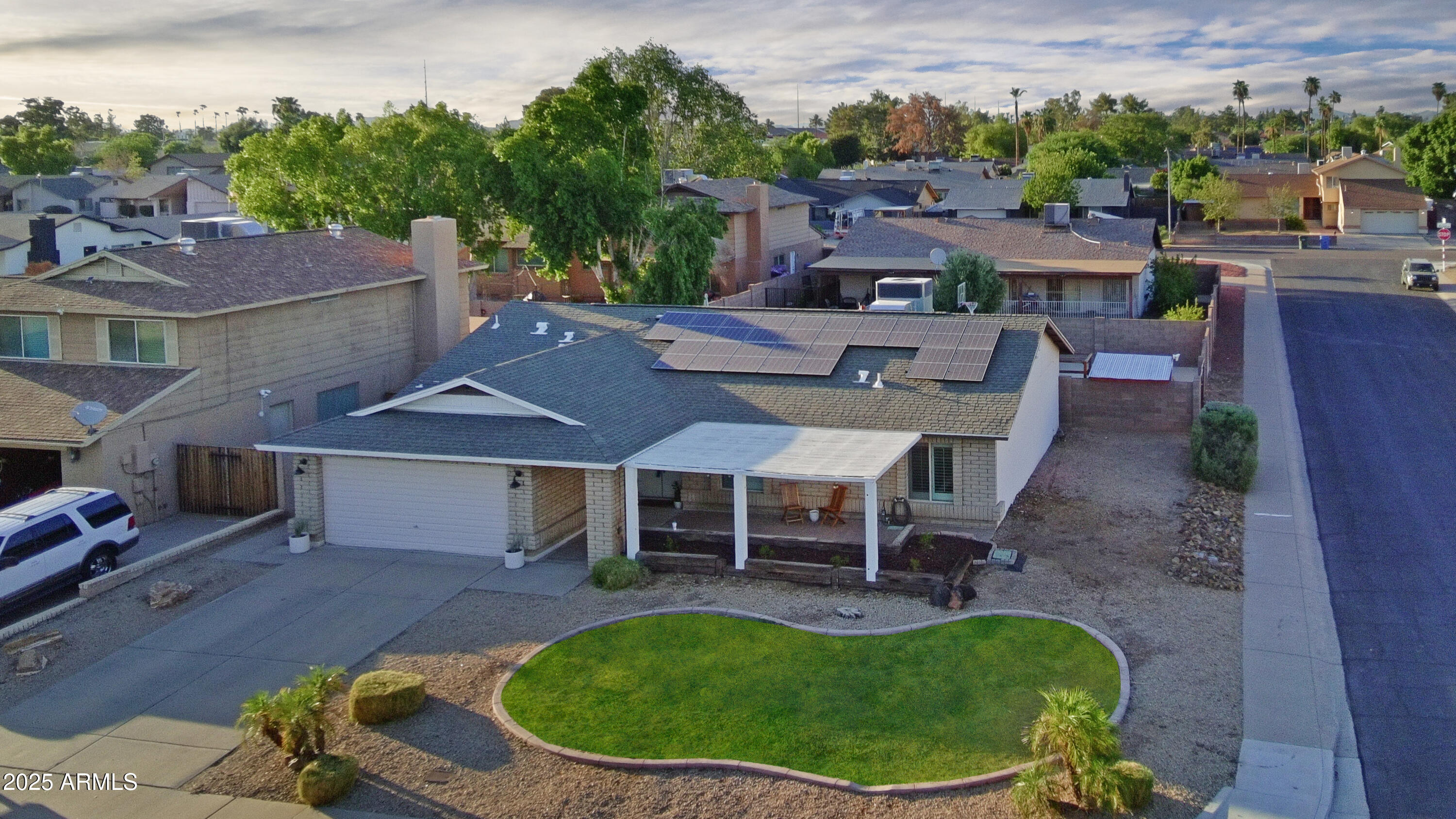 2432 W EVANS Drive