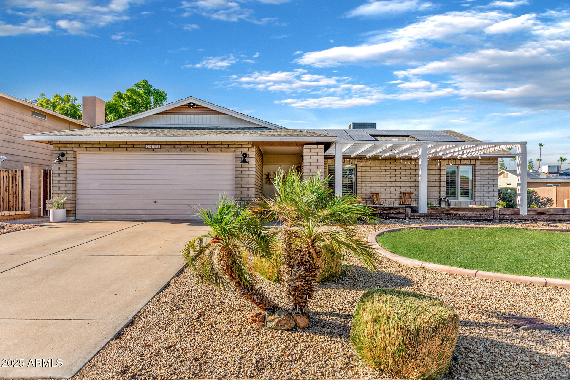 2432 W EVANS Drive