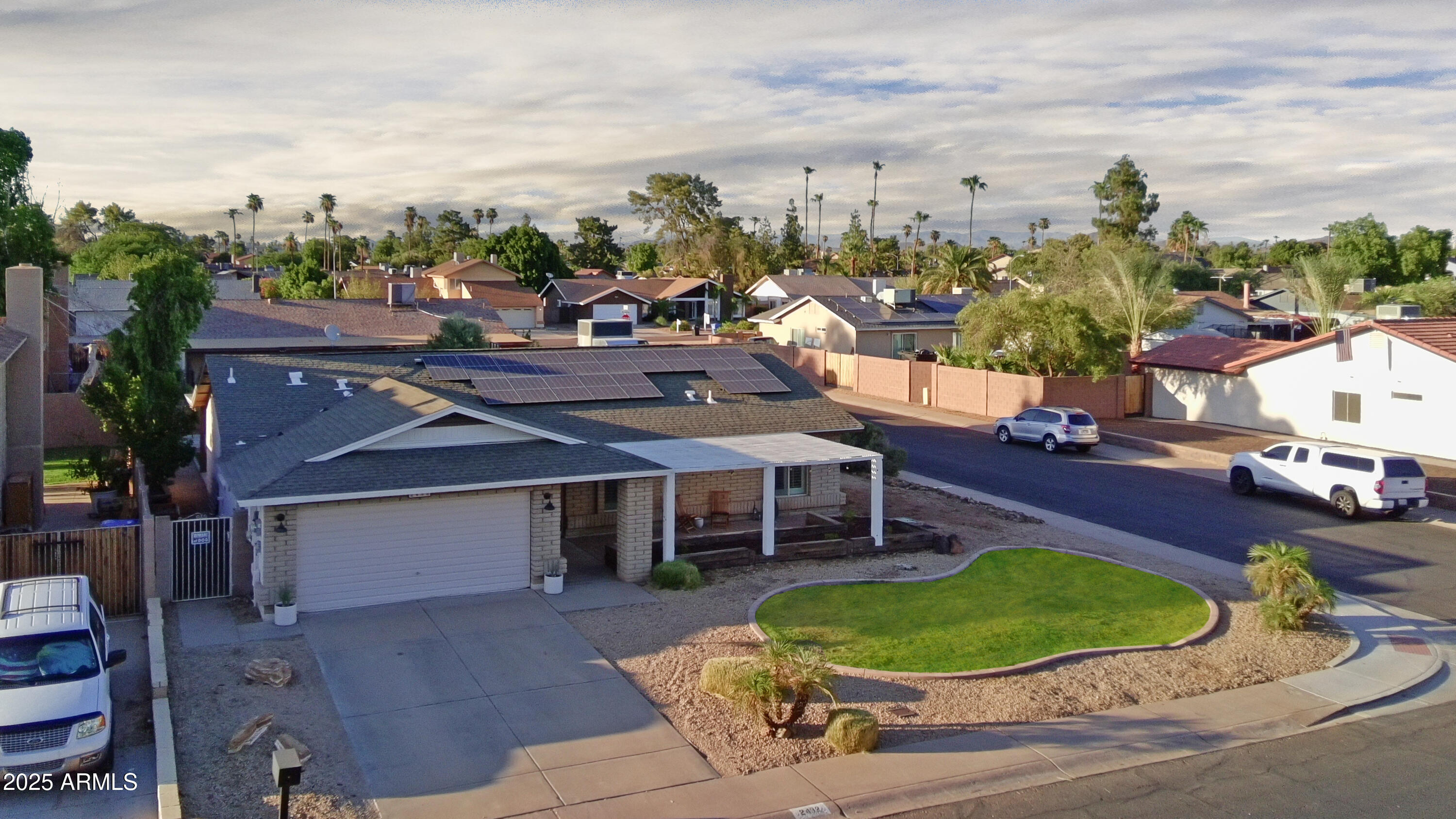 2432 W EVANS Drive