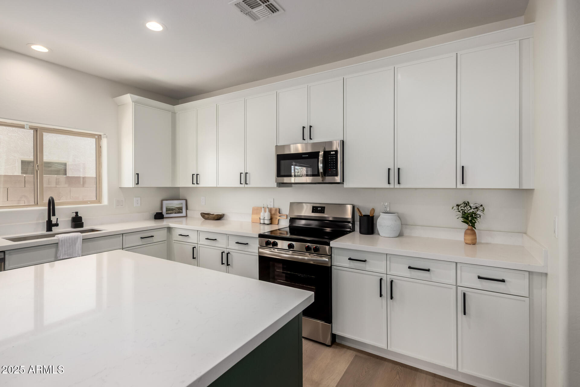 19213 N WILSON Street