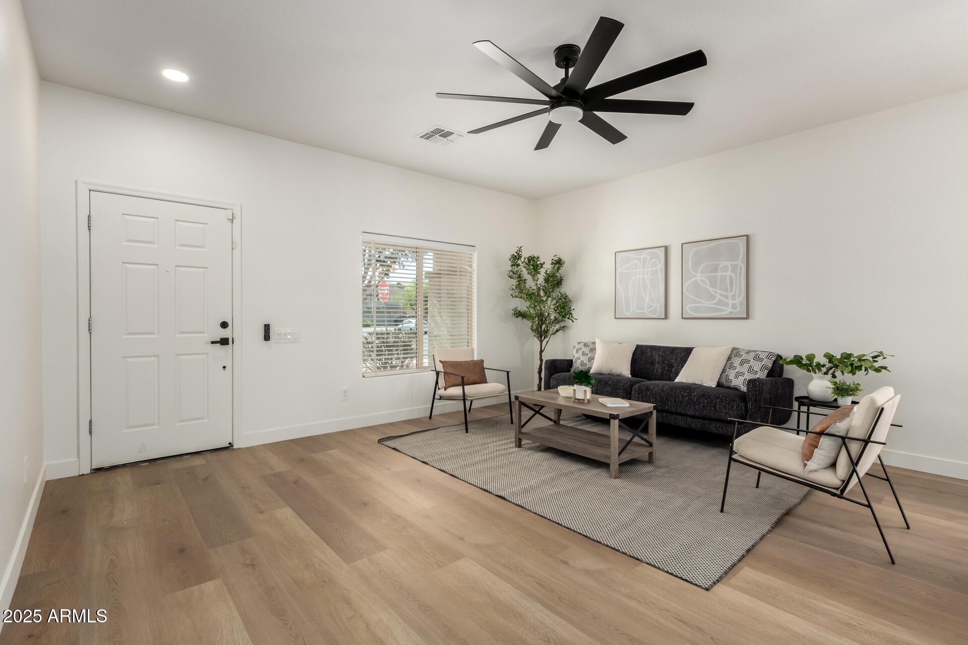 19213 N WILSON Street