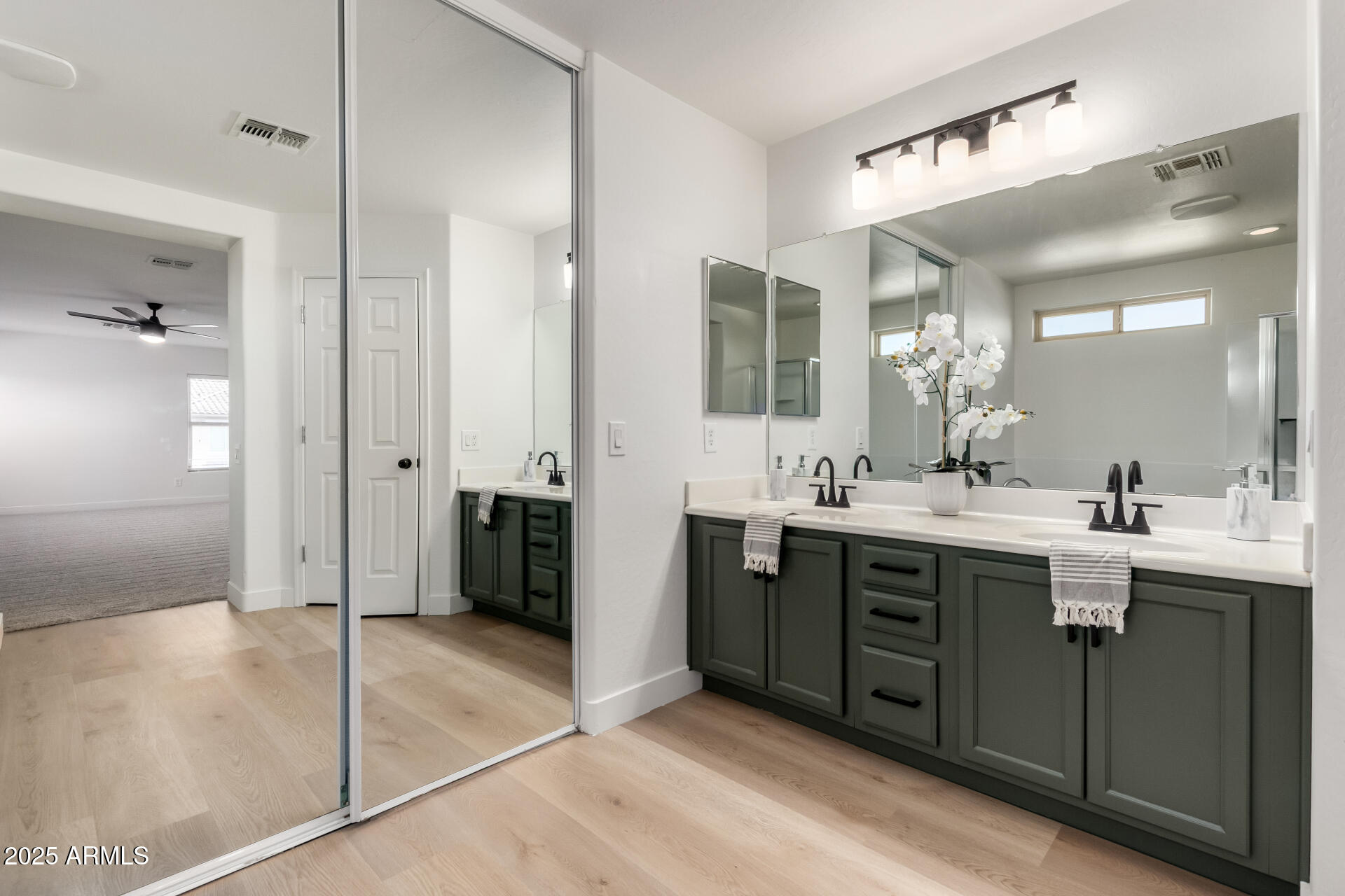 19213 N WILSON Street