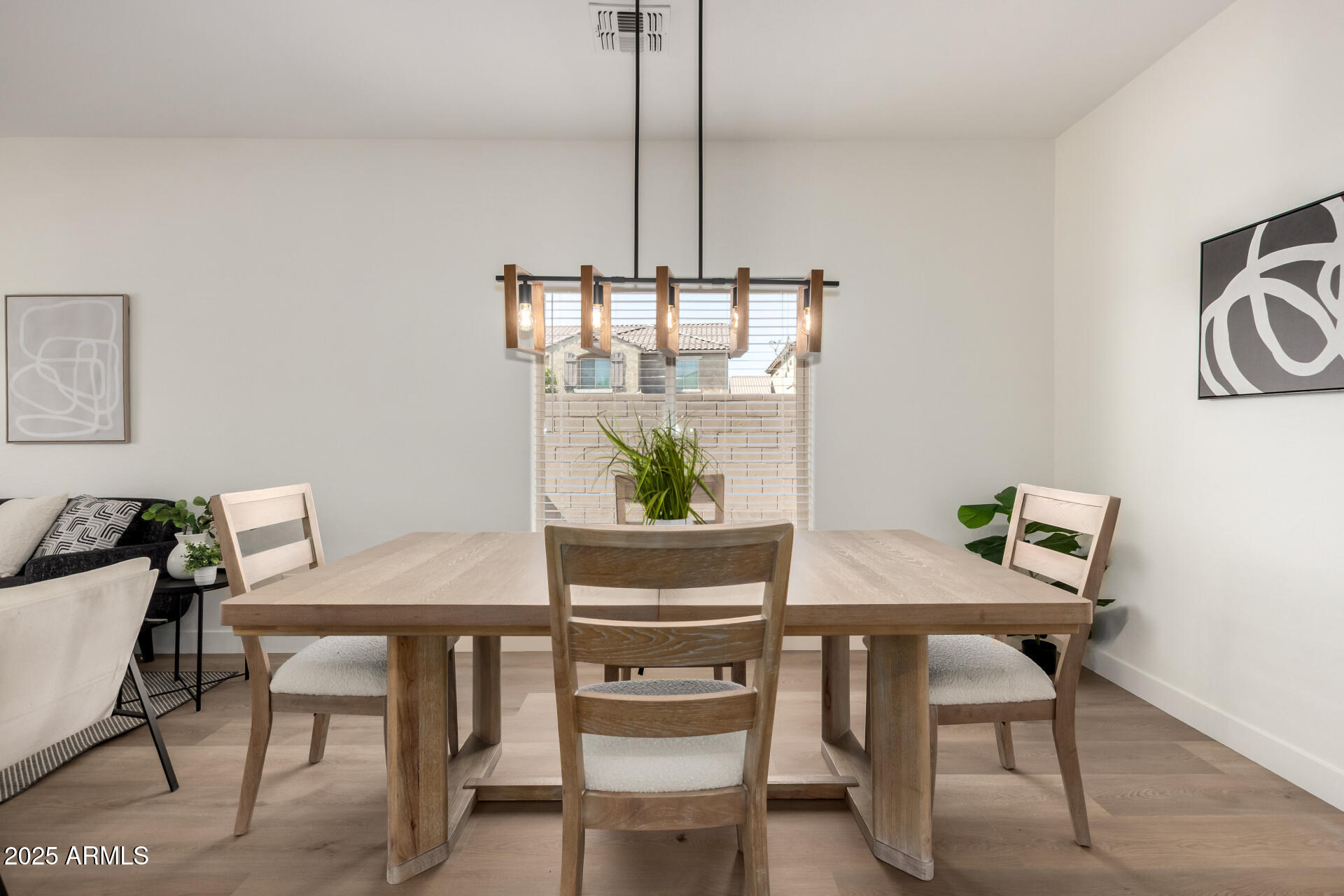 19213 N WILSON Street