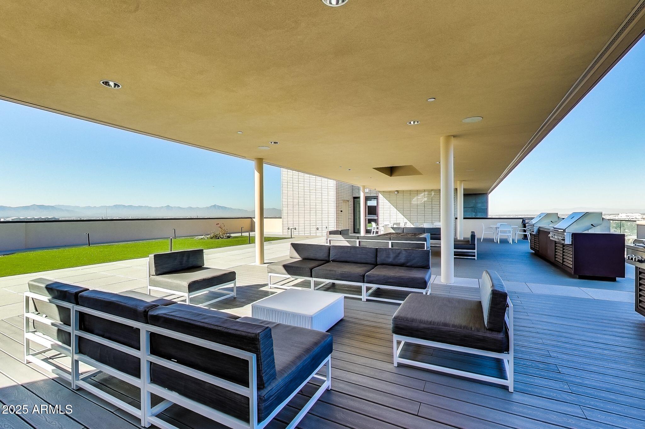 200 W PORTLAND Street, 1320