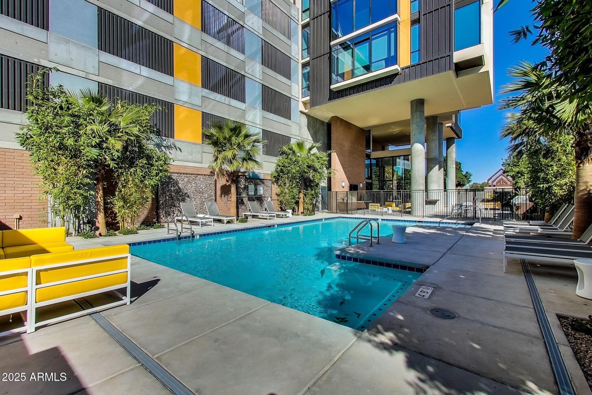 200 W PORTLAND Street, 1320